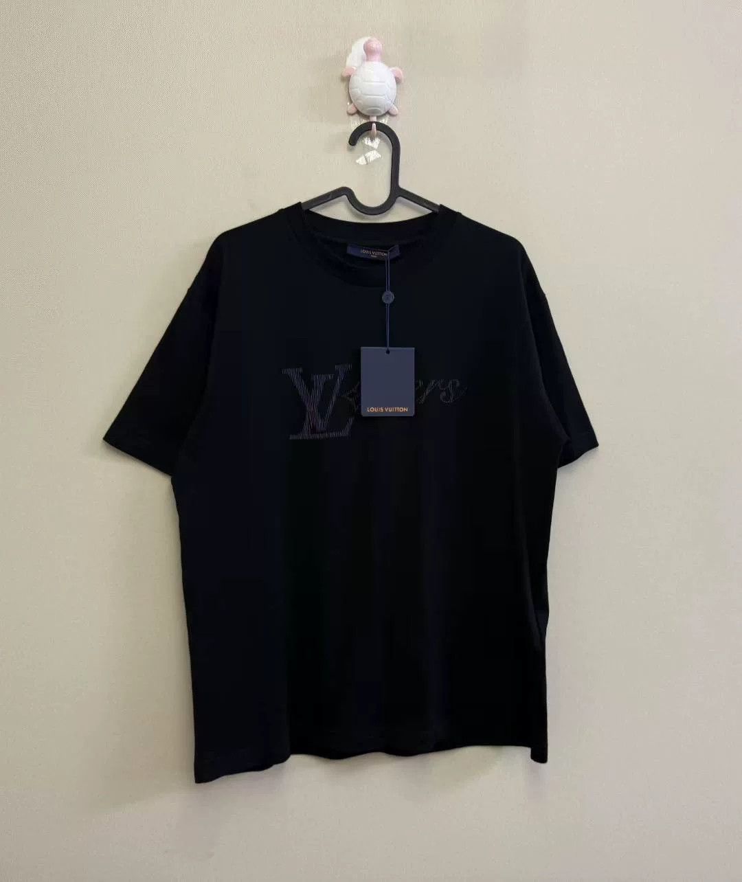 Louis Vuitton louis vuitton black gradient t-shirt Size US M / EU 48-50 / 2 - 1 Thumbnail