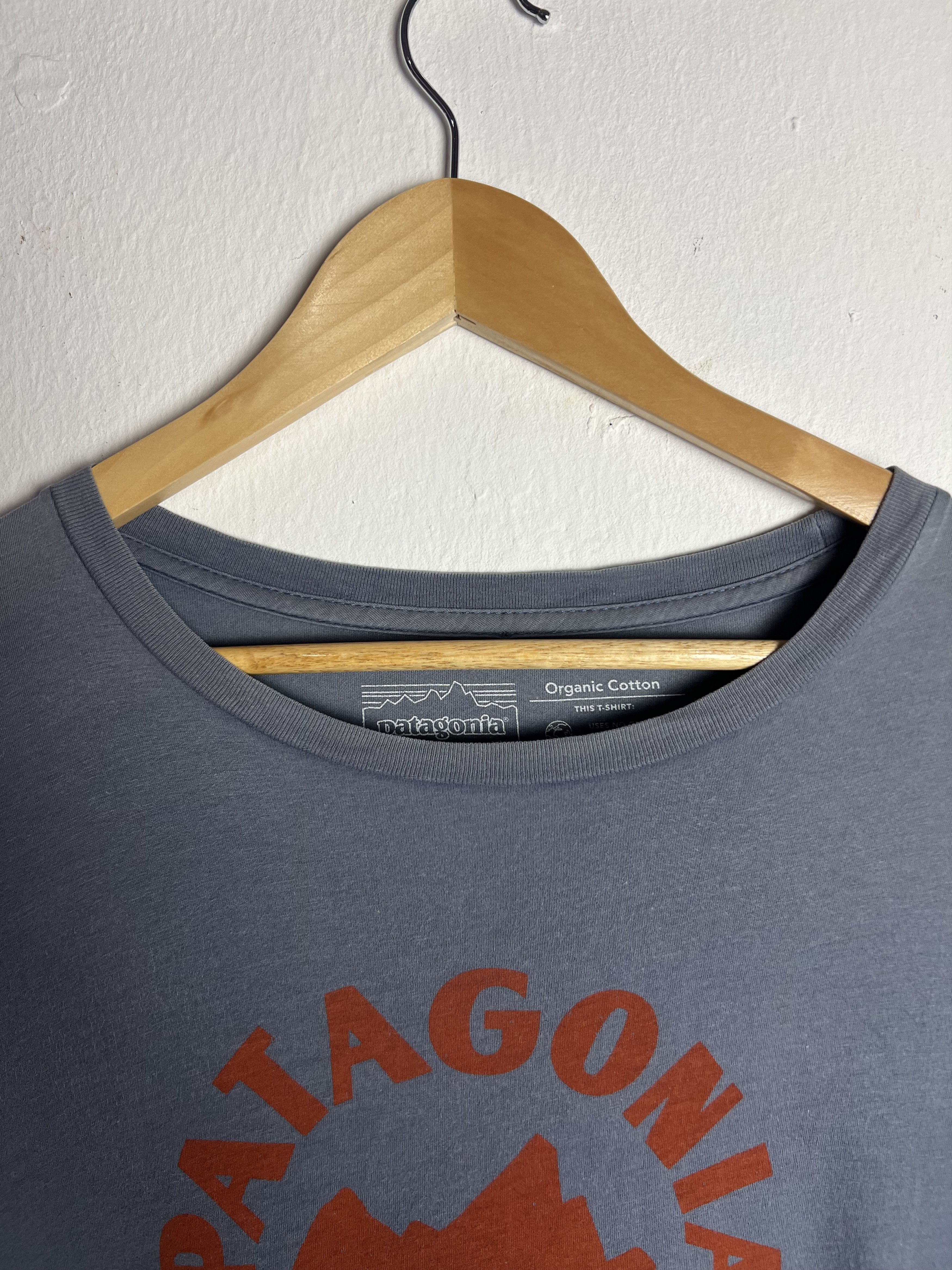 Patagonia Patagonia "Built To Ensure" Organic Tee Size US M / EU 48-50 / 2 - 4 Thumbnail