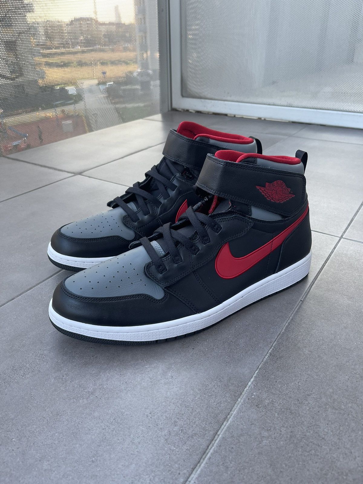 Nike US16 !DS! Jordan 1 High FlyEase Hi-Top Sneakers Size US 15 / EU 48 - 1 Thumbnail