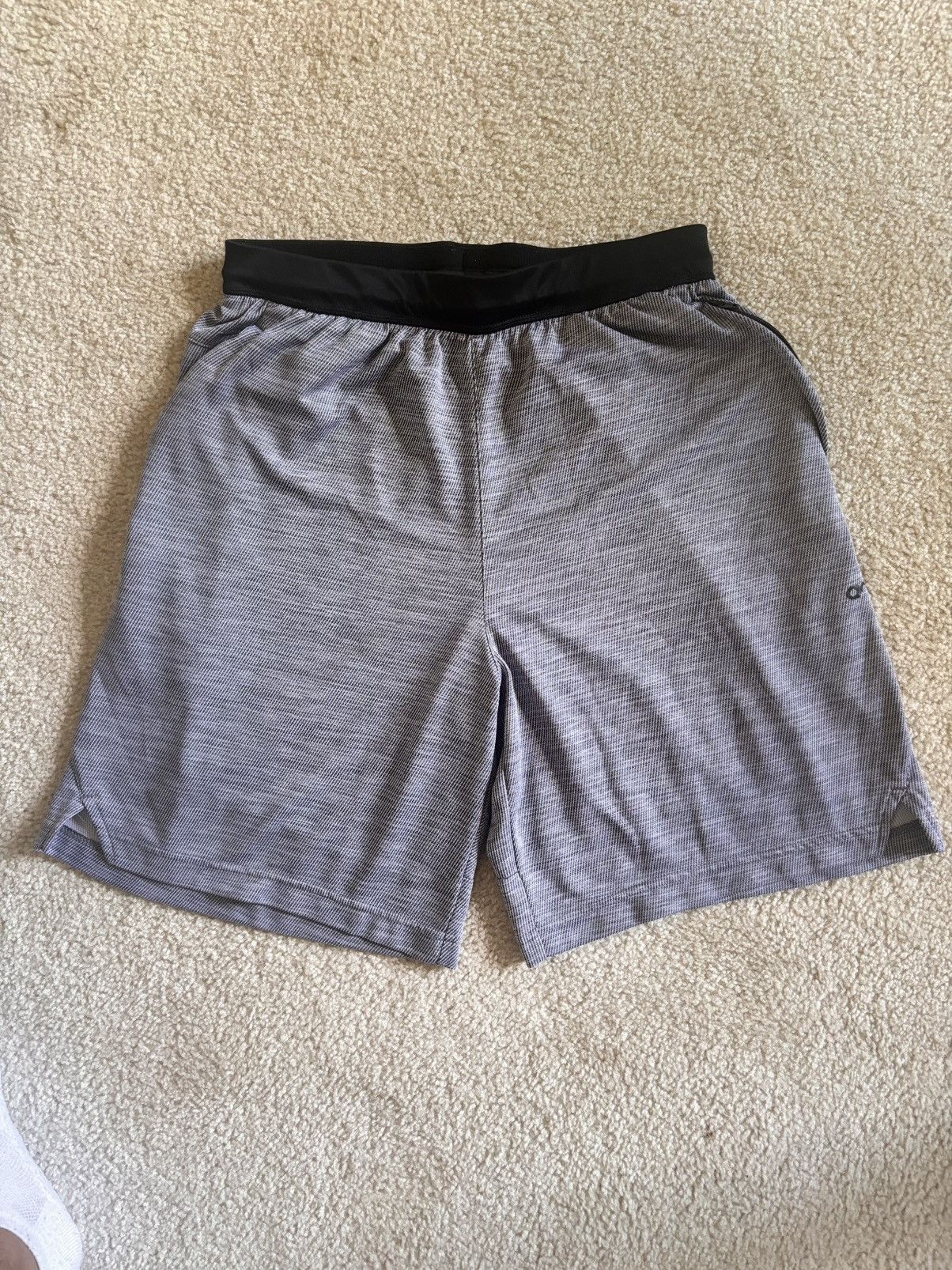Adidas Adidas Men's Medium gray Active Lightweight Shorts Size US 32 / EU 48 - 1 Thumbnail
