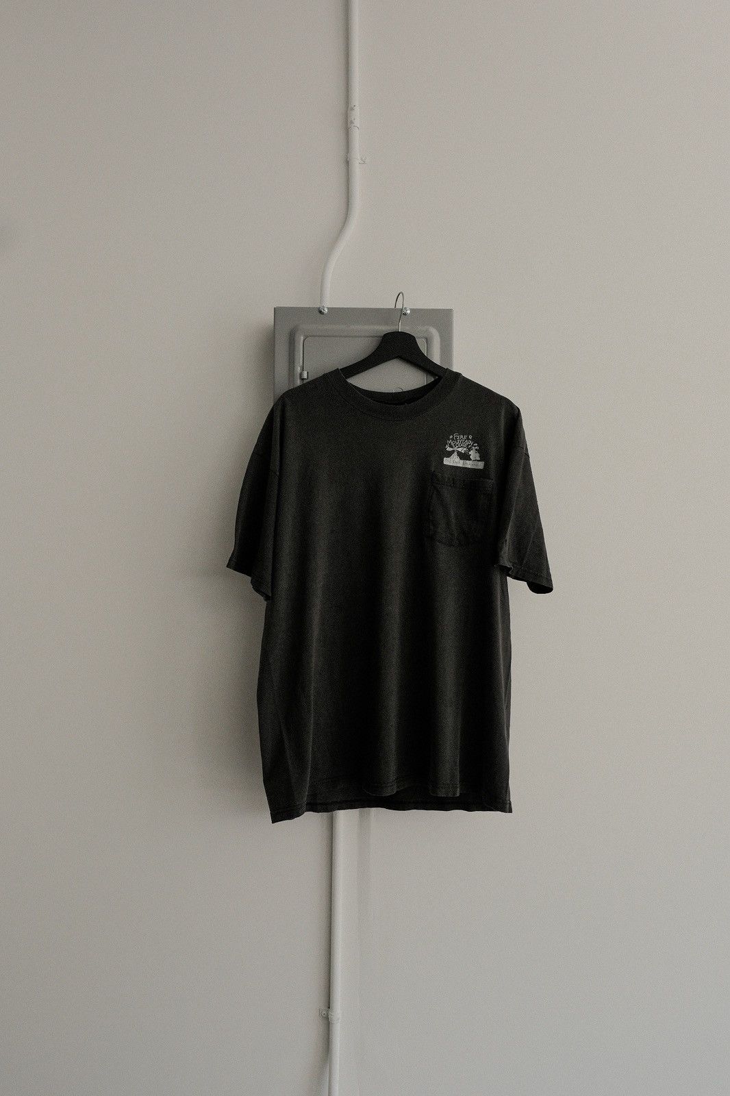 Vintage 1998 Fire Mountain Lodge Tee Size US L / EU 52-54 / 3 - 1 Thumbnail