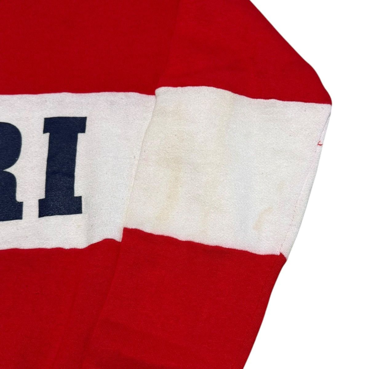 Vintage Vintage University of Rhode Island Stained Sweatshirt S Size US S / EU 44-46 / 1 - 3 Thumbnail
