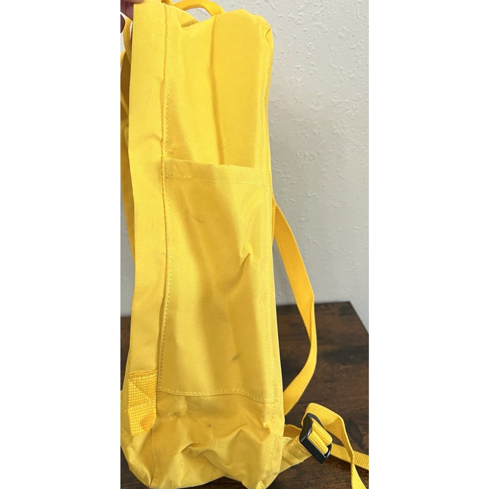 Vintage VINTAGE Fjällräven Kanken Classic Backpack Sweden Canvas Yellow 16x12x4.25 Unisex Adults Outdoor Daypack Size ONE SIZE - 3 Thumbnail