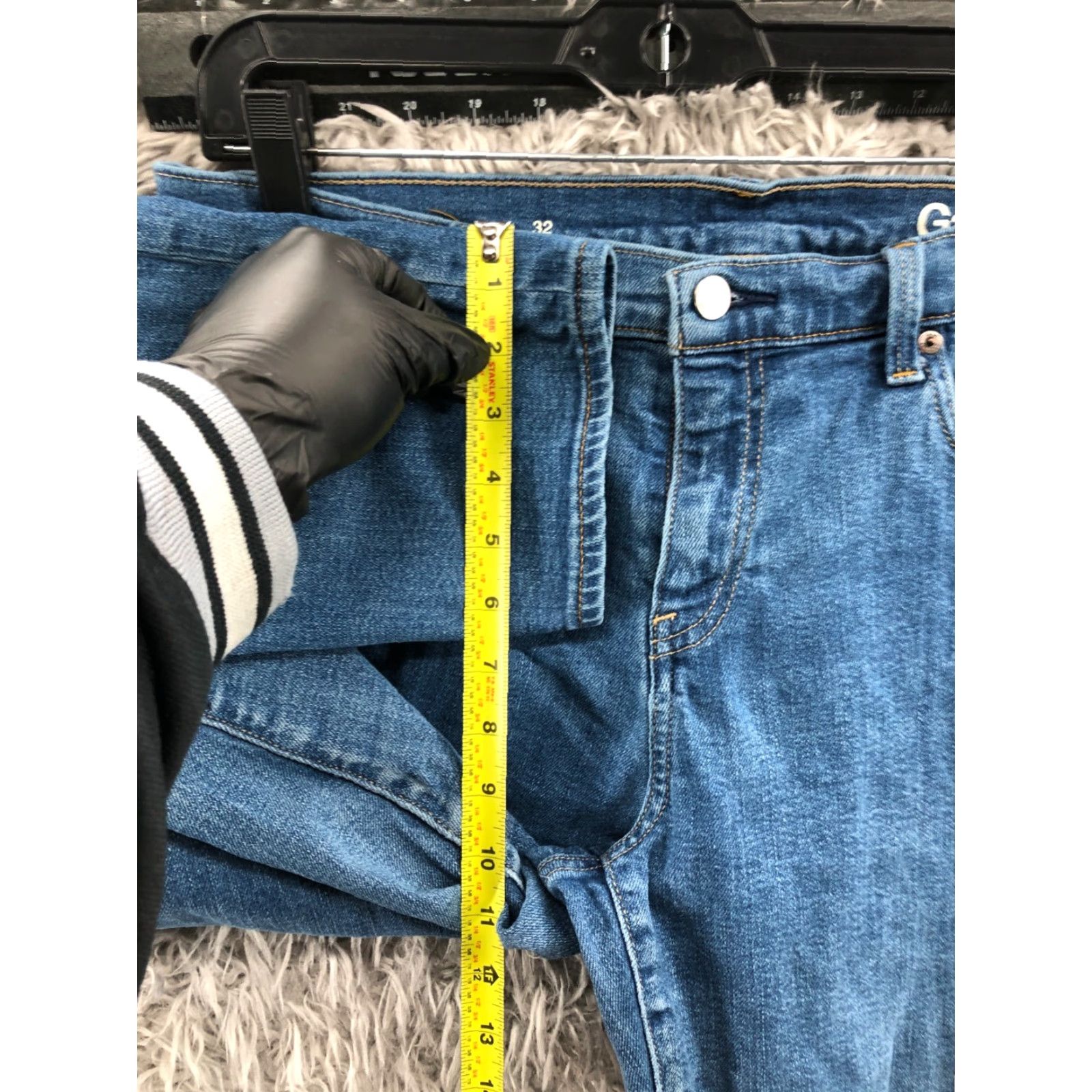 Gap Gap Jeans Skinny Size 32 Womens Medium Wash Blue - 1969 Regular Denim 5-Pocket Style Tapered? Size 24" / US 00 / IT 34 - 4 Thumbnail