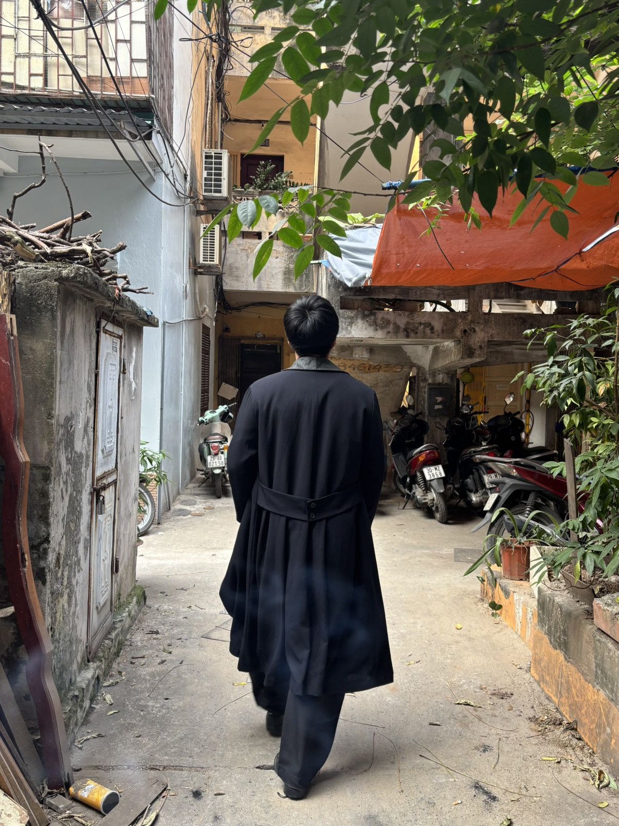Yohji Yamamoto Yohji Yamamoto workshop 80s distressed leather collar coat Size US M / EU 48-50 / 2 - 3 Thumbnail