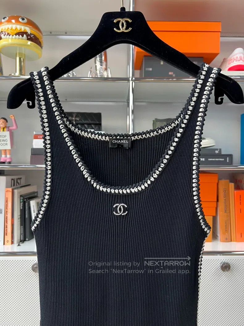 Chanel Chanel 22c white rolled edge black double C Logo knitted s Size XXS / US 00 / IT 34 - 2 Thumbnail