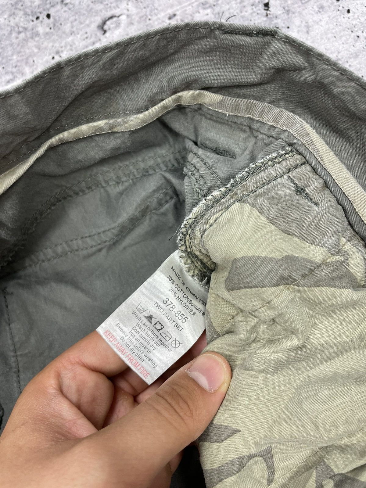 Japanese Brand × Vintage Vintage Y2K Japanese Style Distressed Faded Cargo Pants Size US 34 / EU 50 - 11 Thumbnail