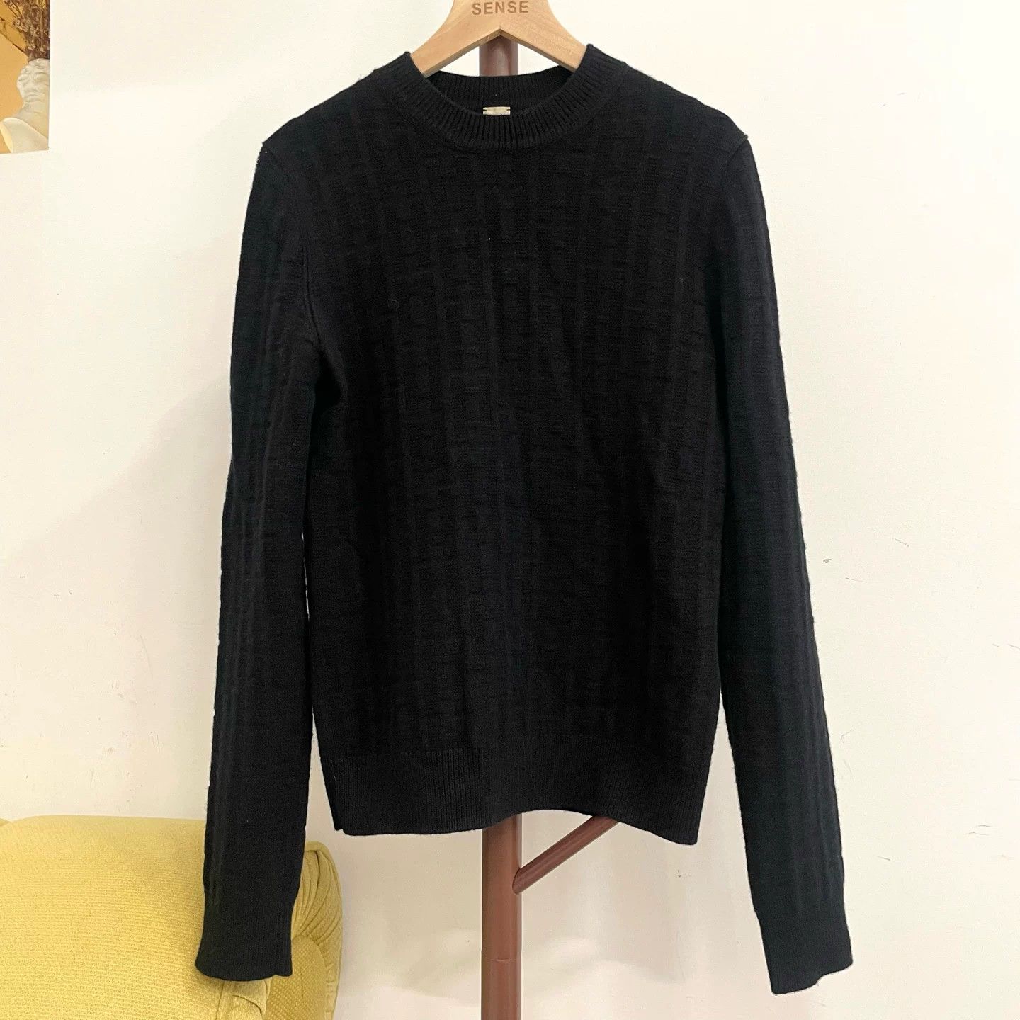 Hermes Hermes Black Cashmere Sweater Small H Size US S / EU 44-46 / 1 - 1 Thumbnail