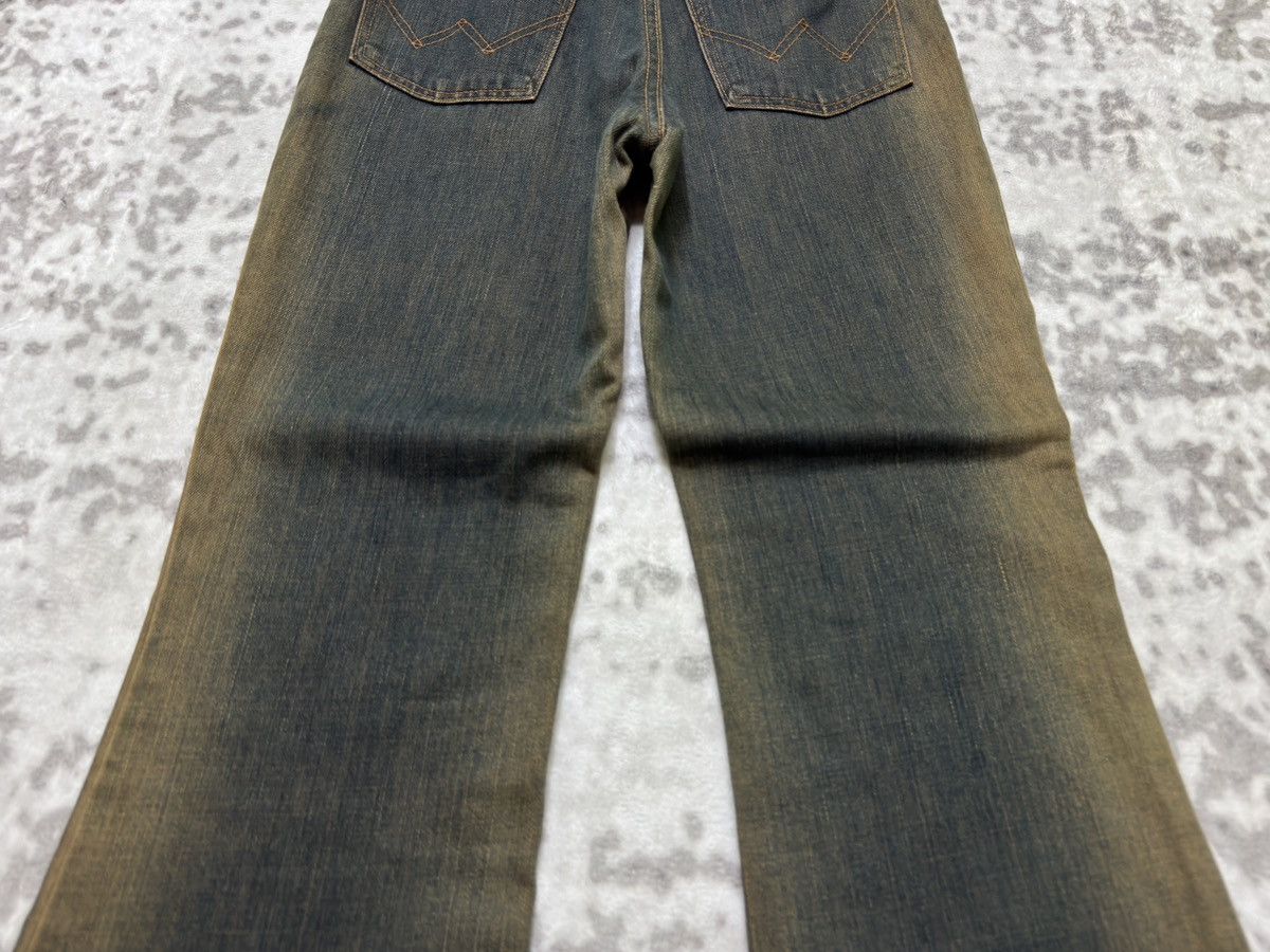 Vintage Lady Wrangler Bell Bottom 90s Sun Faded Grunge Denim Jeans Size US 28 / EU 44 - 14 Thumbnail