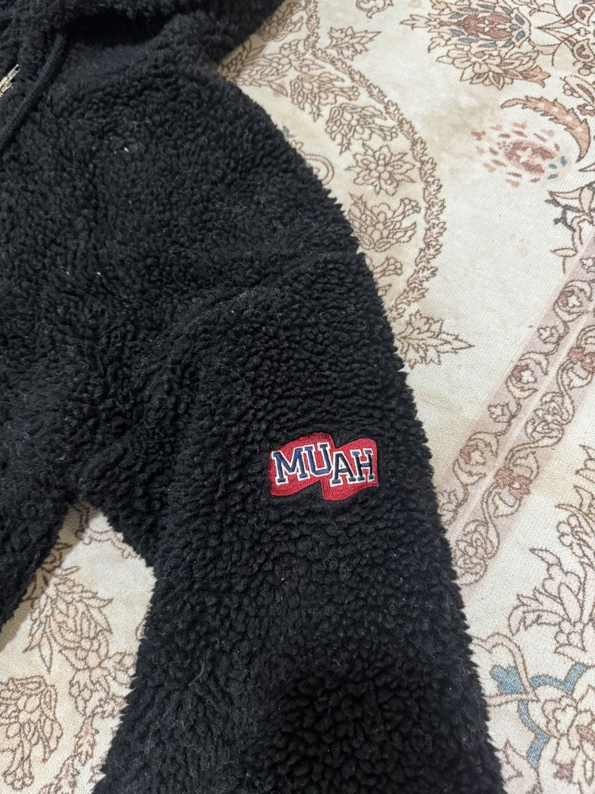 Japanese Brand × Vintage Vintage Muah muah Sherpa hoodie Size US L / EU 52-54 / 3 - 4 Thumbnail