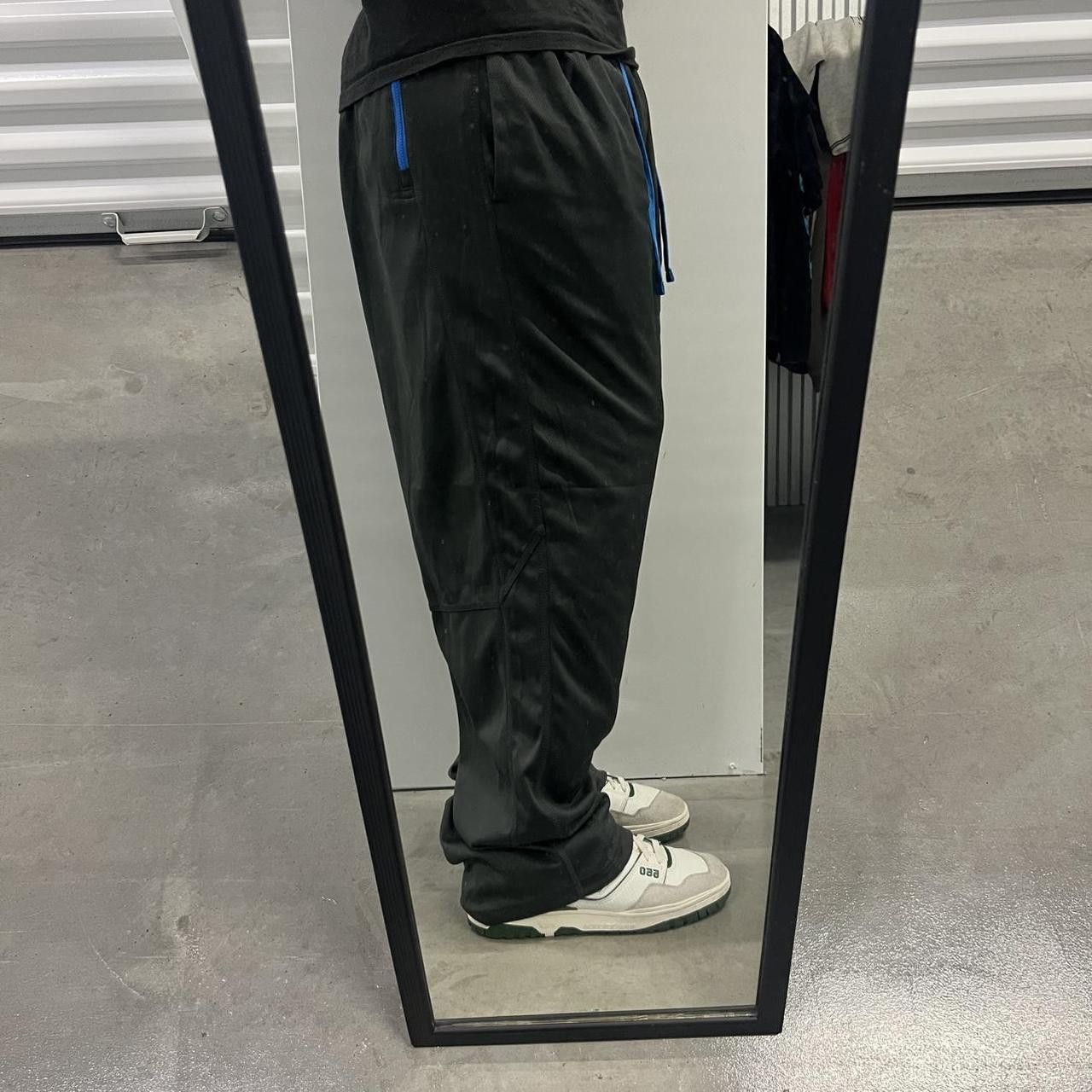 Vintage Vintage Y2K/2000s Baggy Fit Sport Essential Track Sweatpants with pockets and adjustable waistband! Size US 36 / EU 52 - 1 Thumbnail