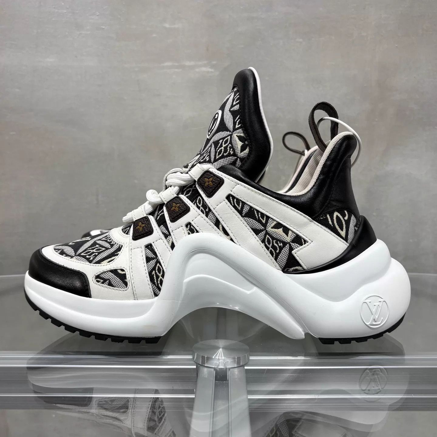 Louis Vuitton LV Black White Monogram Arch Dad Sneaker UK4/38 Size US 7.5 / IT 37.5 - 2 Thumbnail