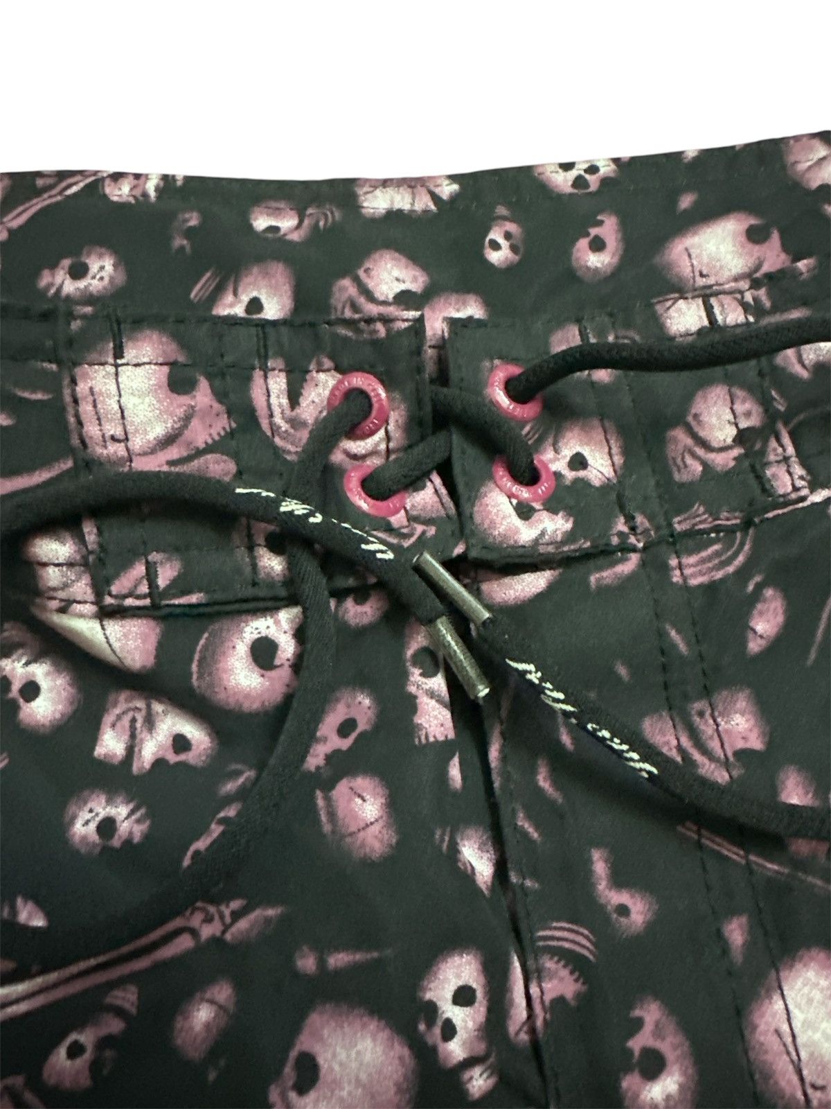 GOA Crazy 2000s Iron Fist Skulls Lgb Goa Jnco Y2K Style Shorts Size US 33 - 6 Thumbnail
