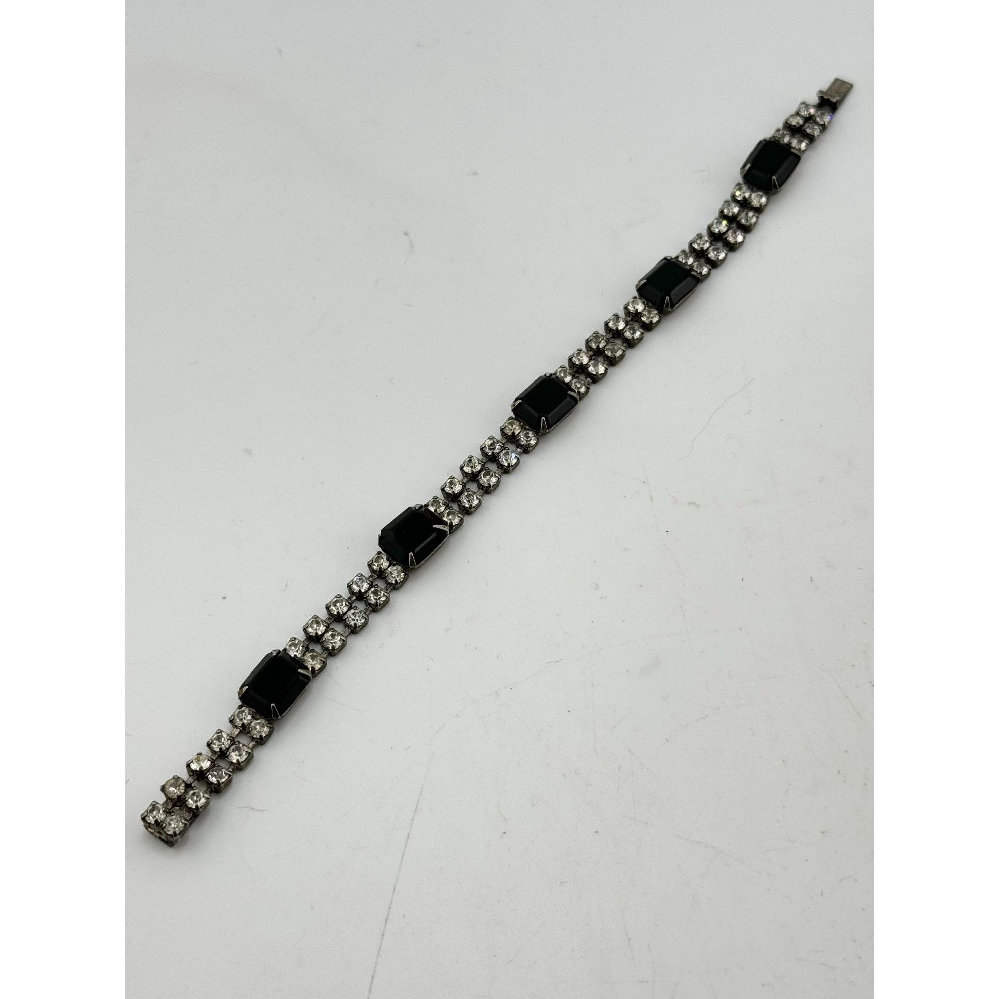 Vintage Vintage black rhinestone bracelet Size ONE SIZE - 4 Thumbnail