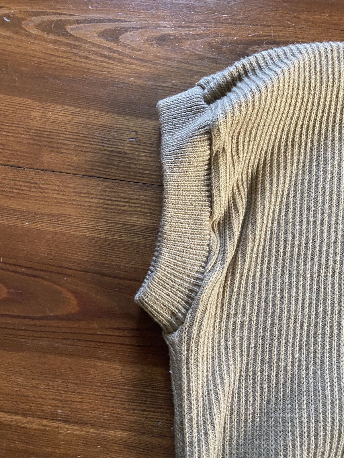 Vintage Vintage 70’s Elvis Dracon Ribbed Knit Cardigan Sweater Vest Size L / US 10 / IT 46 - 10 Thumbnail