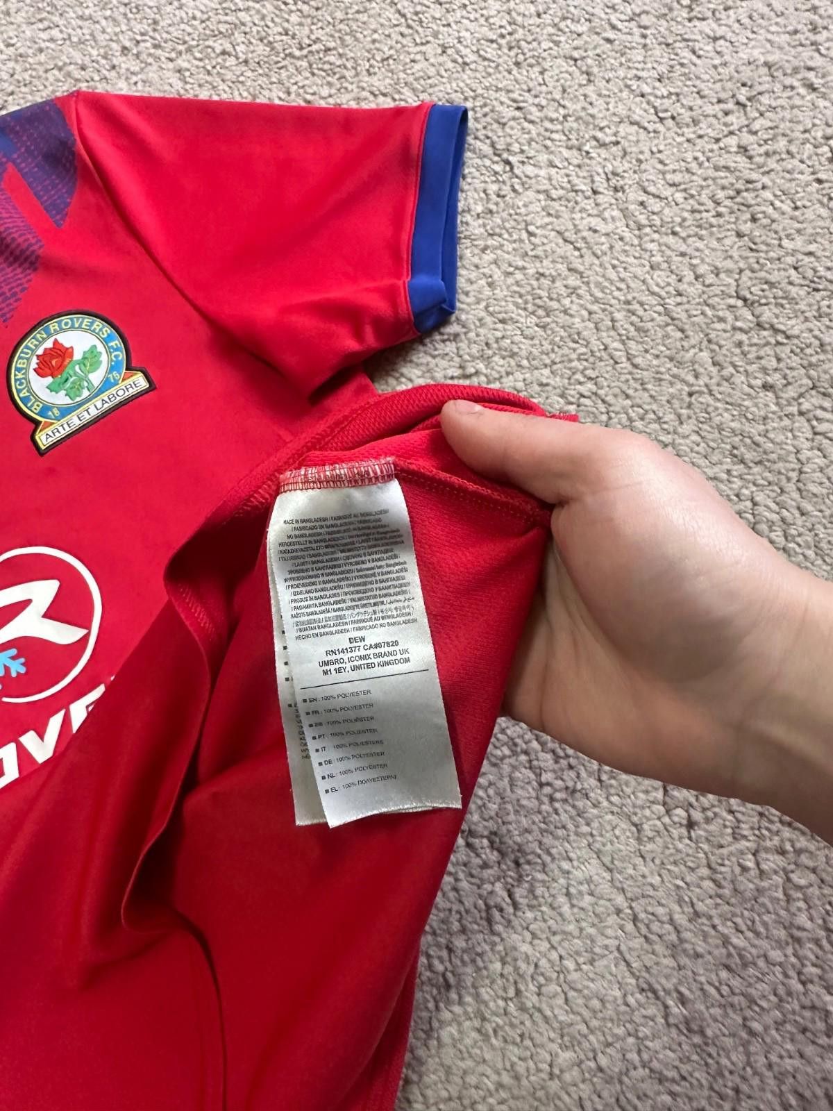 Umbro BLACKBURN ROVERS 2020/21 SHIRT FOOTBALL SOCCER JERSEY UMBRO Size US M / EU 48-50 / 2 - 5 Thumbnail