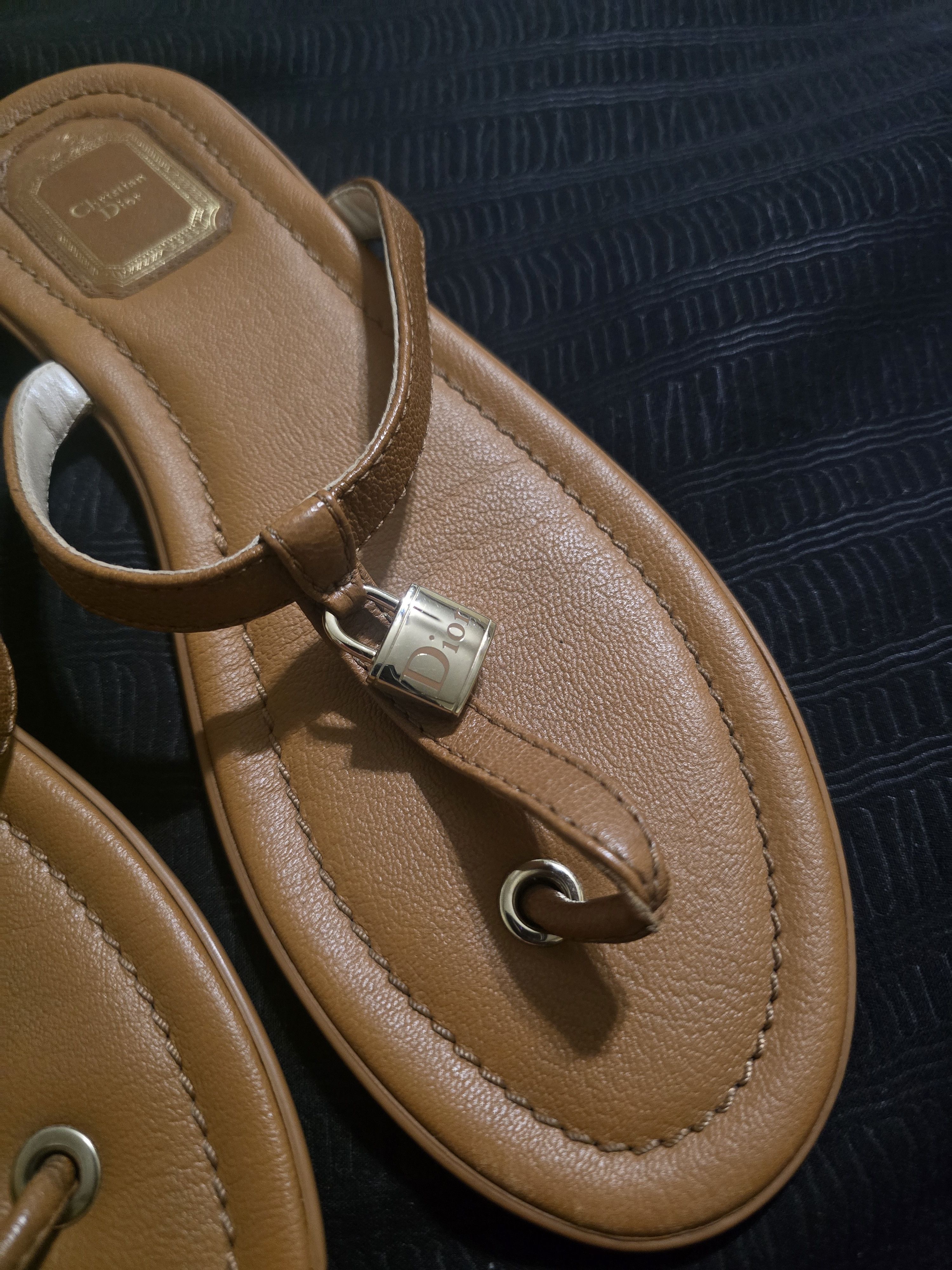 Dior Christian Dior Lock Charm Leather Thongs Sandals Sz 39 Size US 9 / IT 39 - 5 Thumbnail