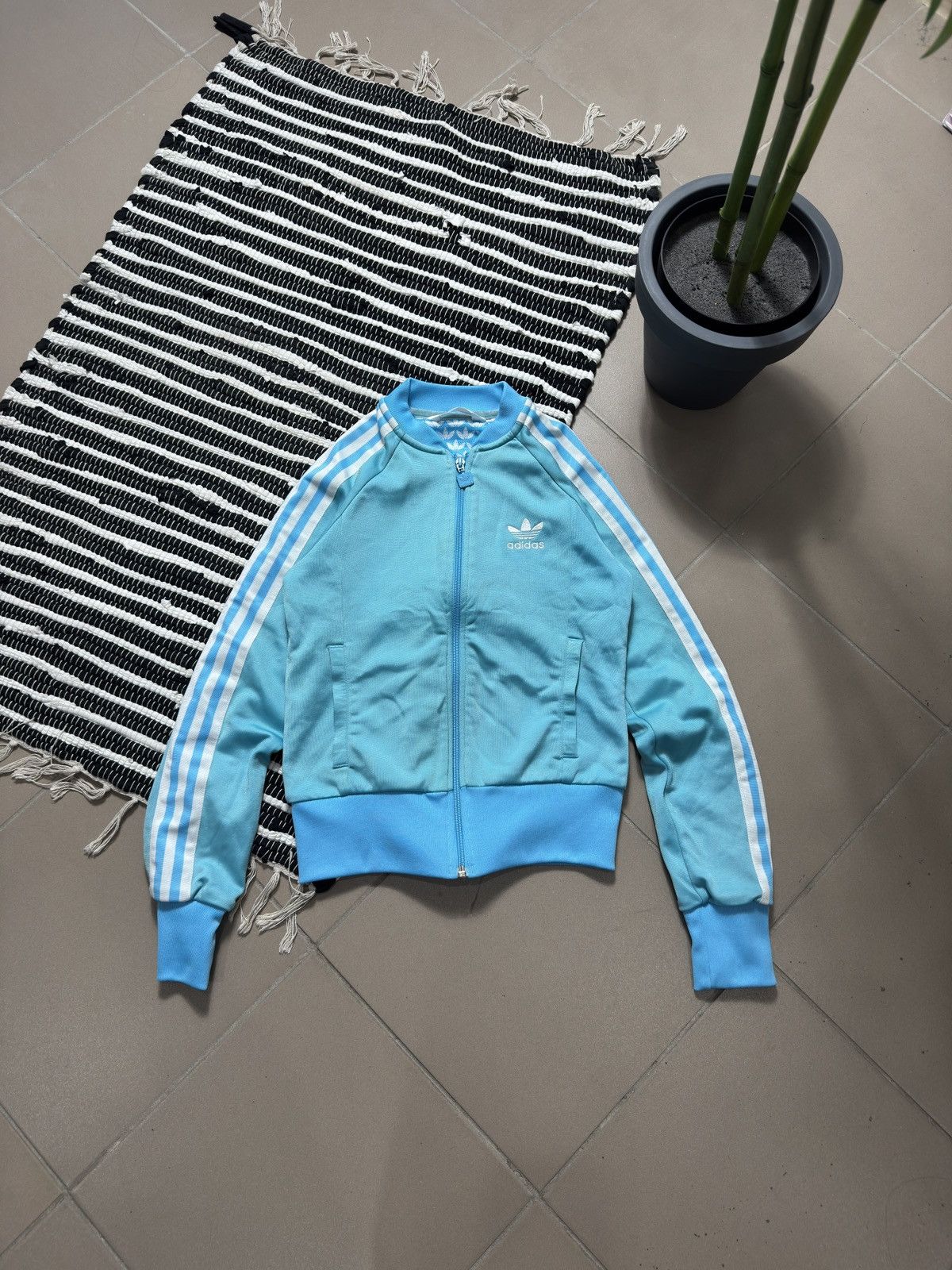 Adidas VINTAGE ADIDAS 2000s THREE STRIPED ZIP UP OLYMPIAN Size XXS / US 00 / IT 34 - 1 Thumbnail
