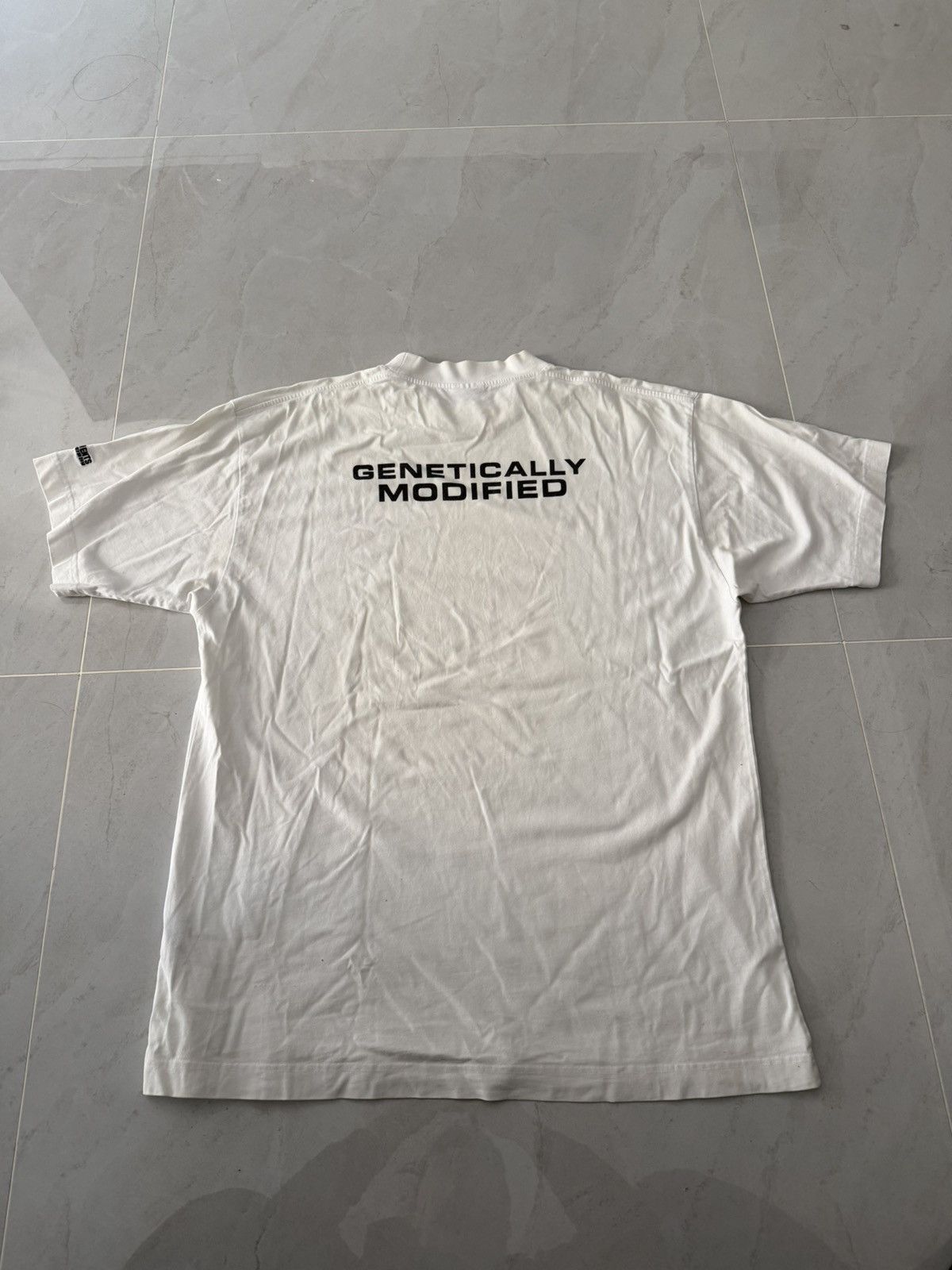 Vetements Vetements AW18 Genetically Modified White Oversized T Sz.XS Size US XS / EU 42 / 0 - 2 Thumbnail