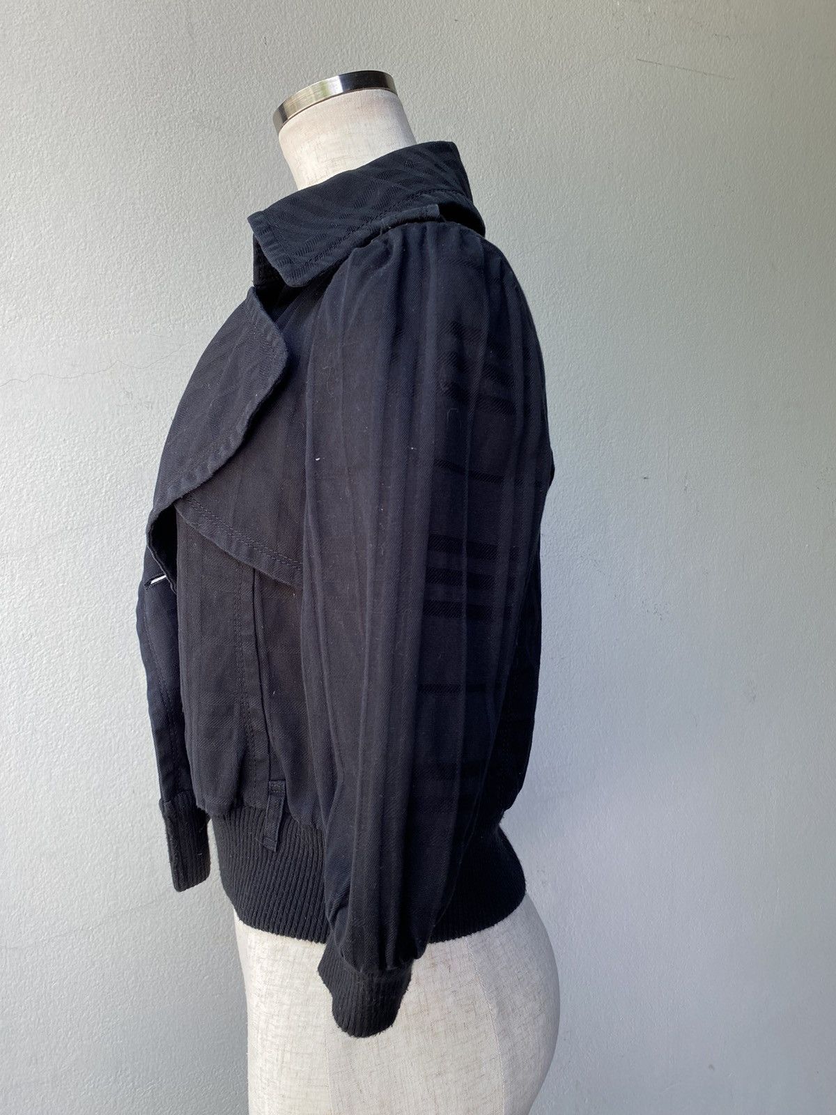 Burberry Burberry cropped black jacket Size ONE SIZE - 2 Thumbnail