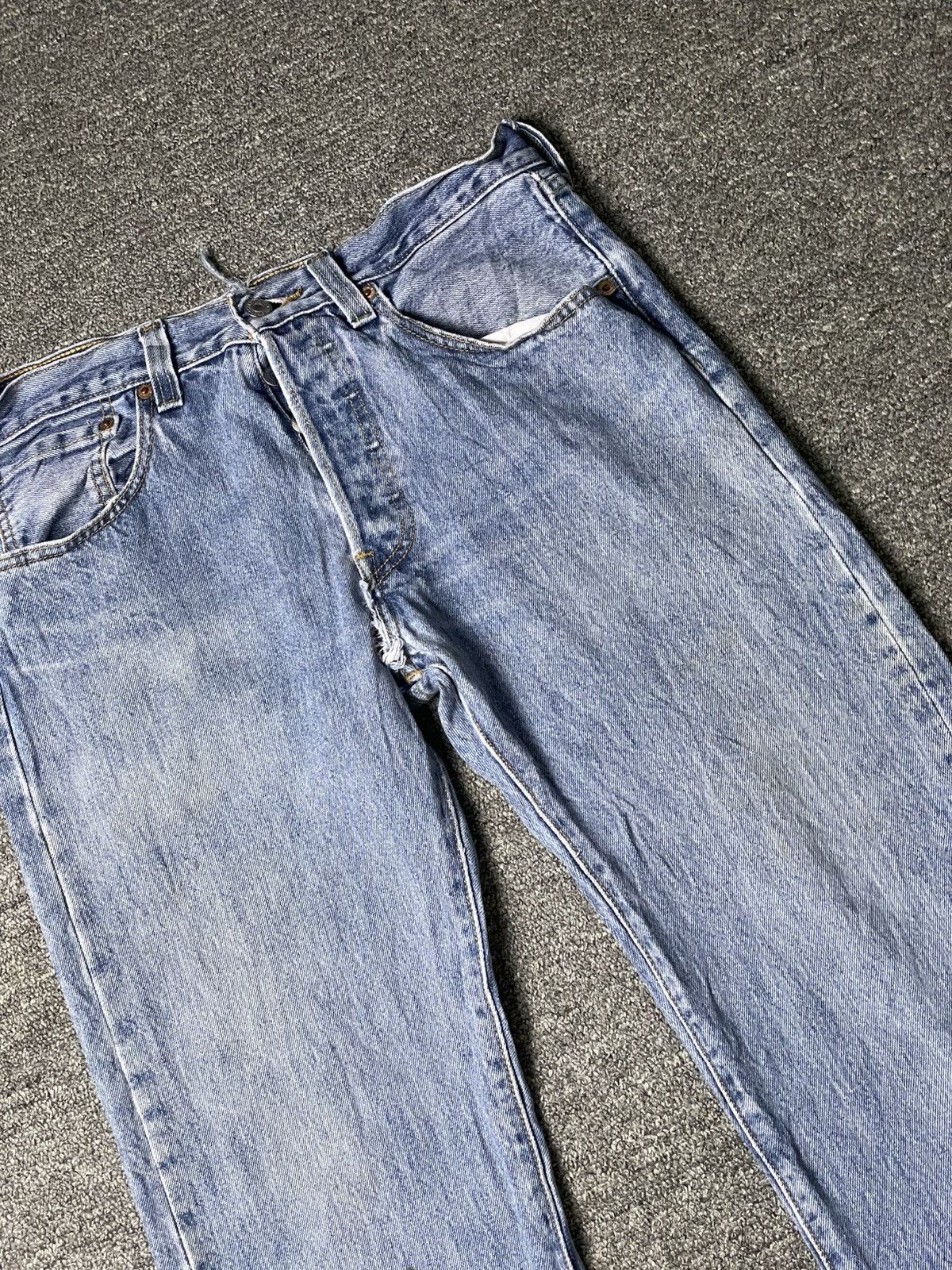 Levi's × Vintage LEVIS 501 Straight Cut Fit Jeans (106) Size US 31 - 5 Thumbnail