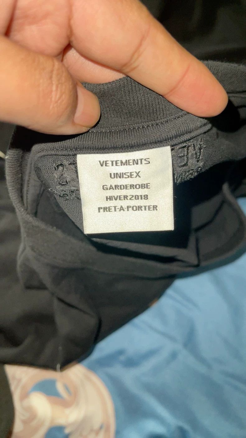 Vetements Vetements 23ss slogan short-sleeve T-shirt + Size: L Size US L / EU 52-54 / 3 - 6 Thumbnail