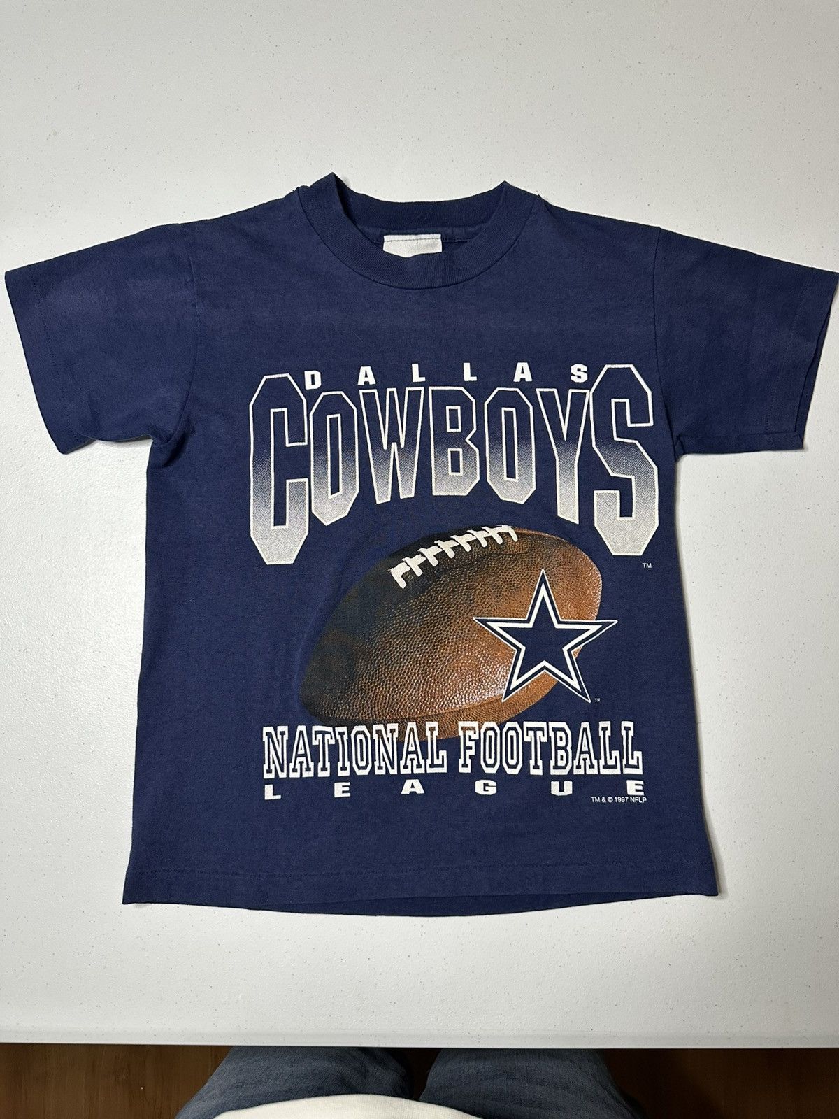 Hanes Vintage Dallas CowBoys Graphic 1997 NFL Youth Boy T-shirt Size US M / EU 48-50 / 2 - 1 Thumbnail