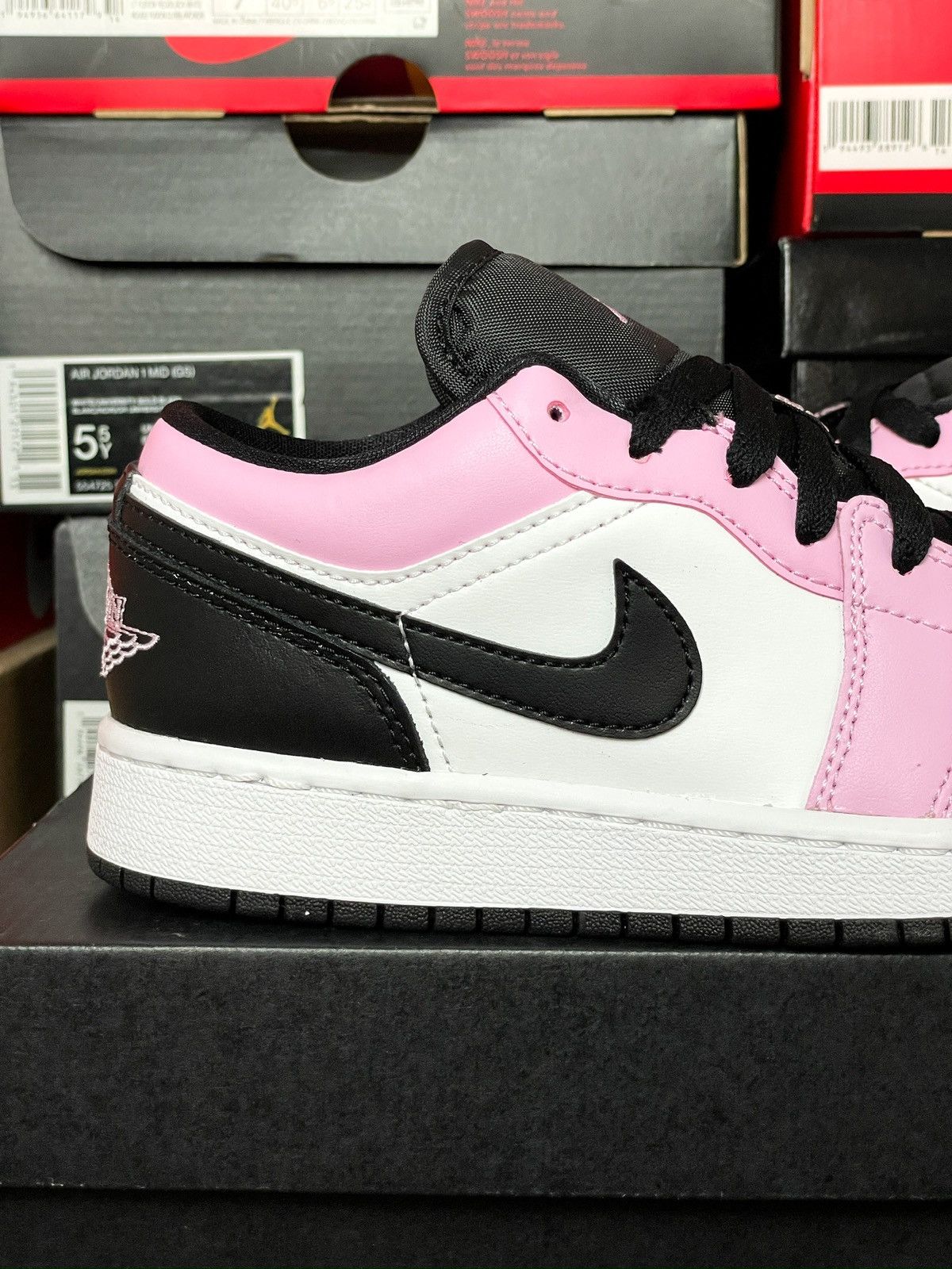 Jordan Brand Jordan 1 Low 'Light Arctic Pink' Size US 5.5 / IT 35.5 - 3 Thumbnail