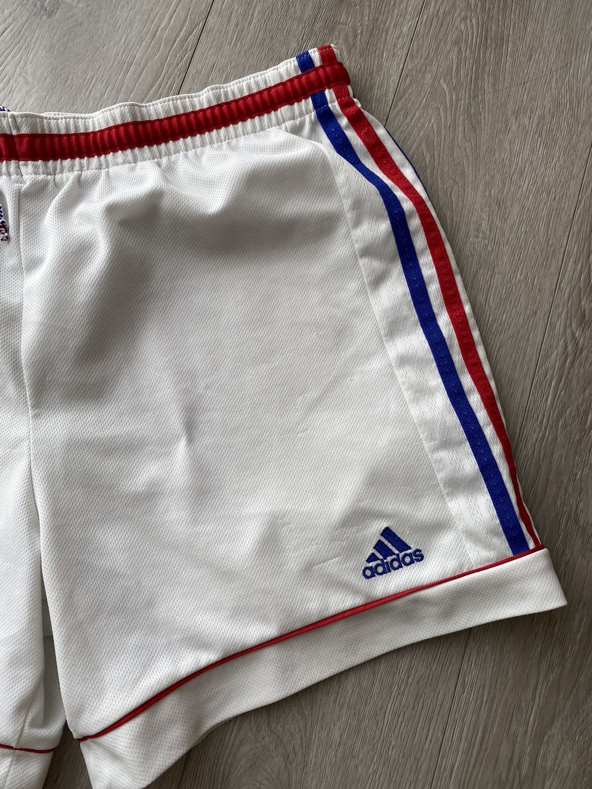 Adidas × Vintage Adidas Vintage 1998 FFF France National Team Soccer Shorts Size US 32 / EU 48 - 3 Thumbnail