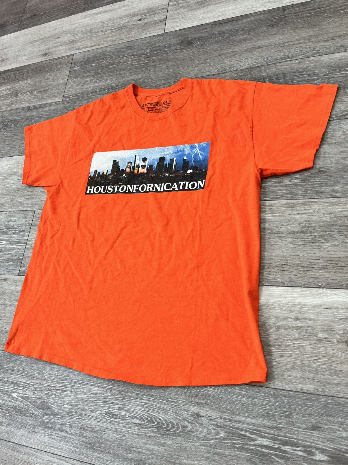 Travis Scott Travis Scott Astroworld Houston Exclusive T-Shirt Size US L / EU 52-54 / 3 - 2 Thumbnail
