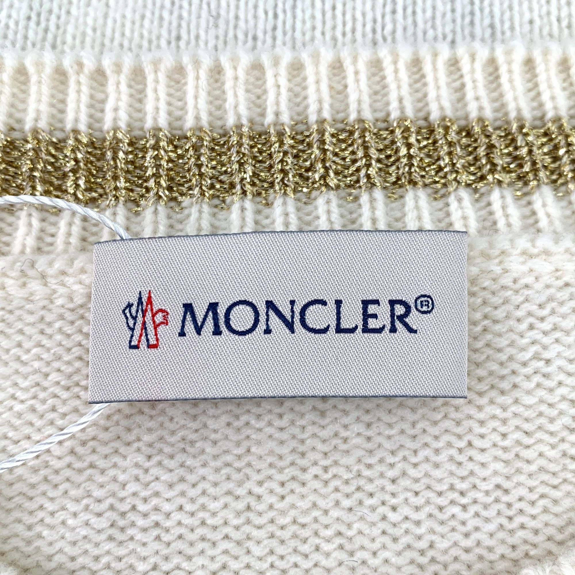 Moncler Moncler White Wool Crewneck Sweater With Gold Accents & Logo Size S / US 4 / IT 40 - 8 Thumbnail