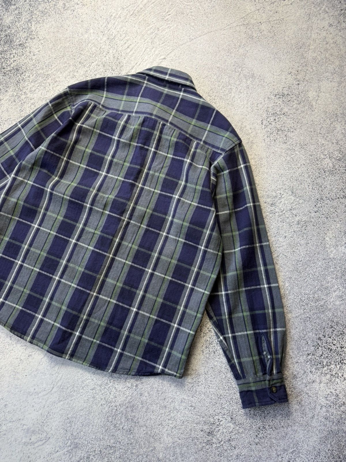 Carhartt Vintage Carhartt Flannel Jacket USA Y2K Size US L / EU 52-54 / 3 - 21 Thumbnail