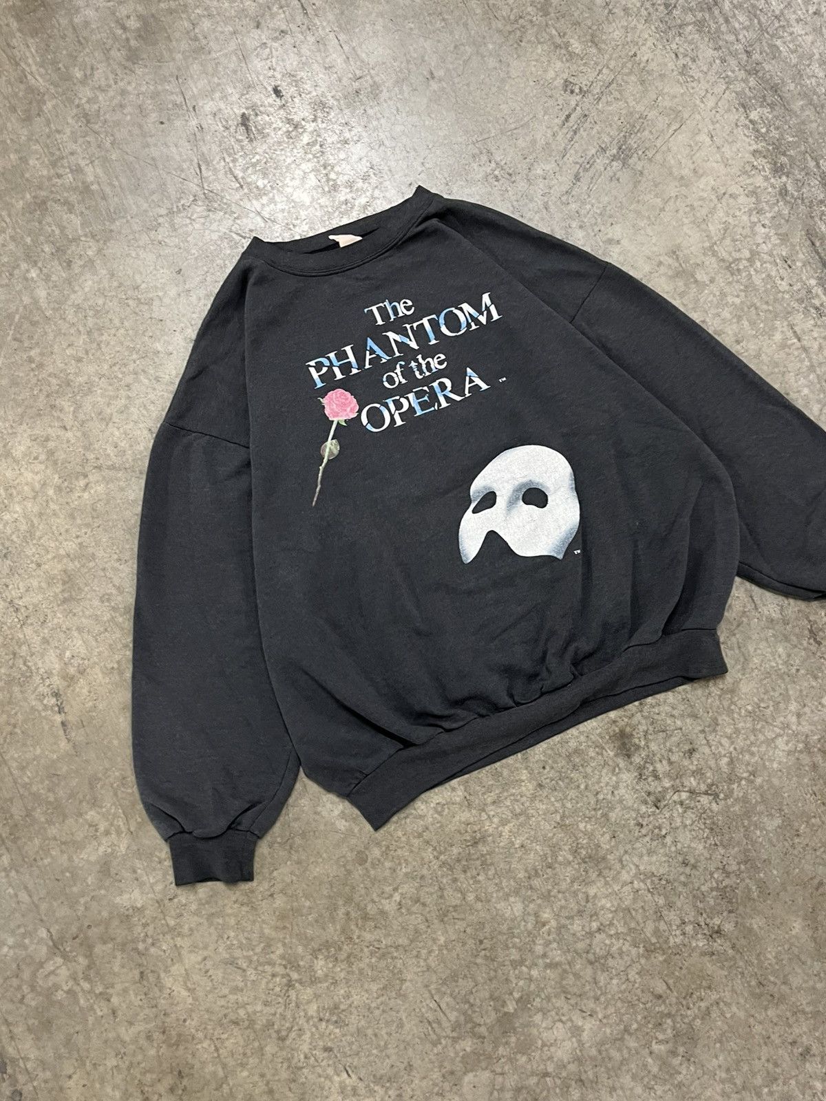 Vintage Vintage 90s phantom of the ophra boxy fit crewneck hype rare Size US L / EU 52-54 / 3 - 2 Thumbnail