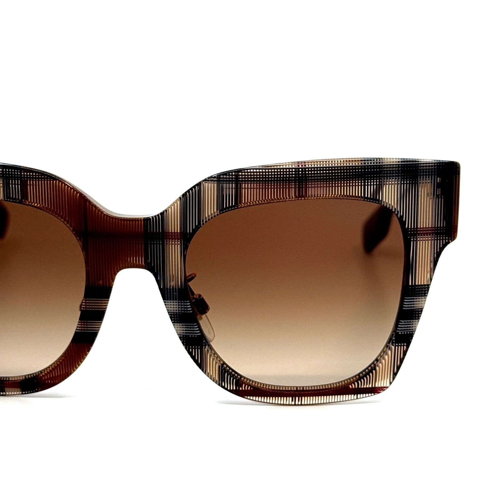 Burberry New, BURBERRY Sunglasses BE4364-F 3967/13 Authentic Size ONE SIZE - 5 Thumbnail