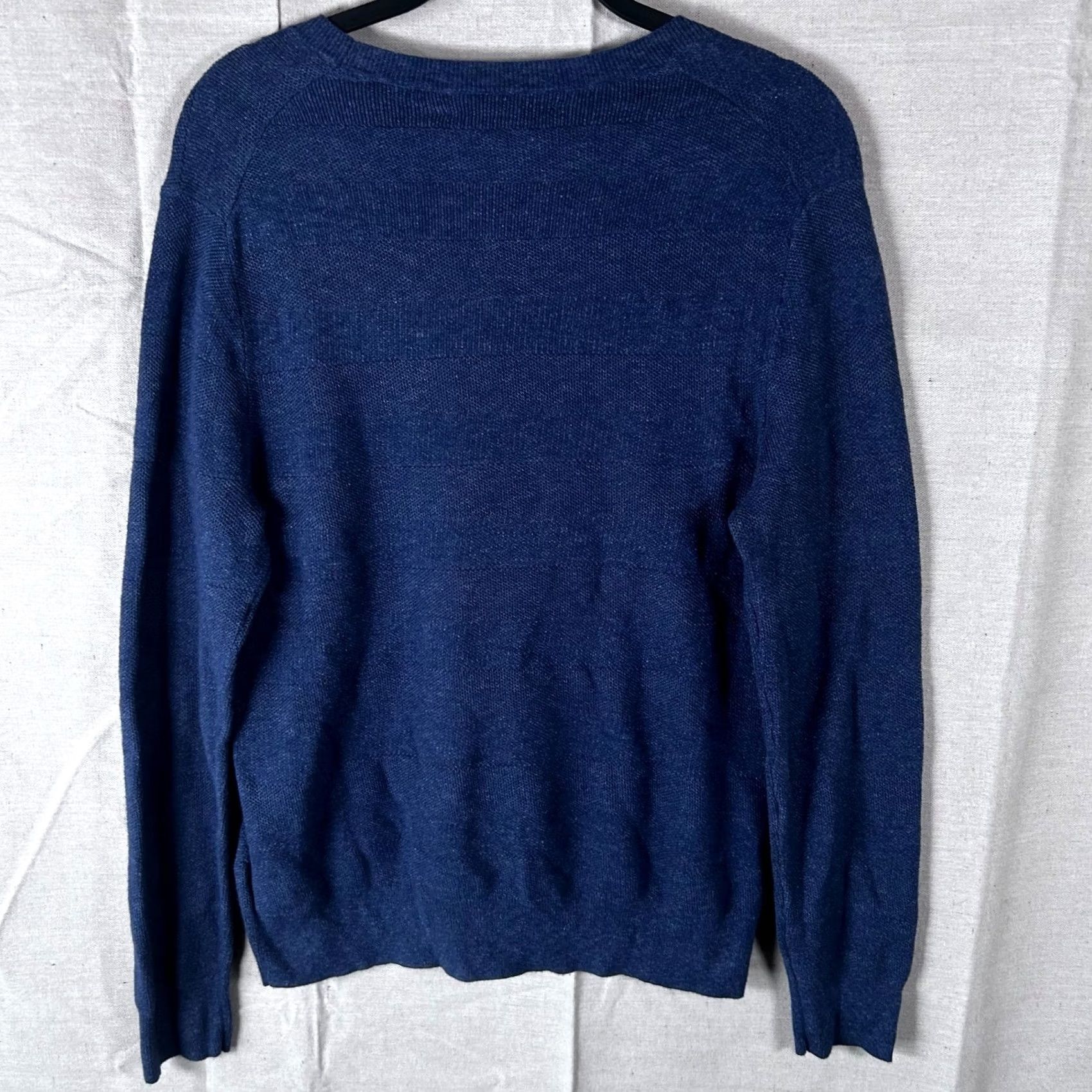 Brooks Brothers Brooks Brothers Mens Blue 100% Cotton Knit Crewneck Sweater Size M Shirt Adult Mens Blue Knit Crewneck Pullover Size US M / EU 48-50 / 2 - 2 Thumbnail