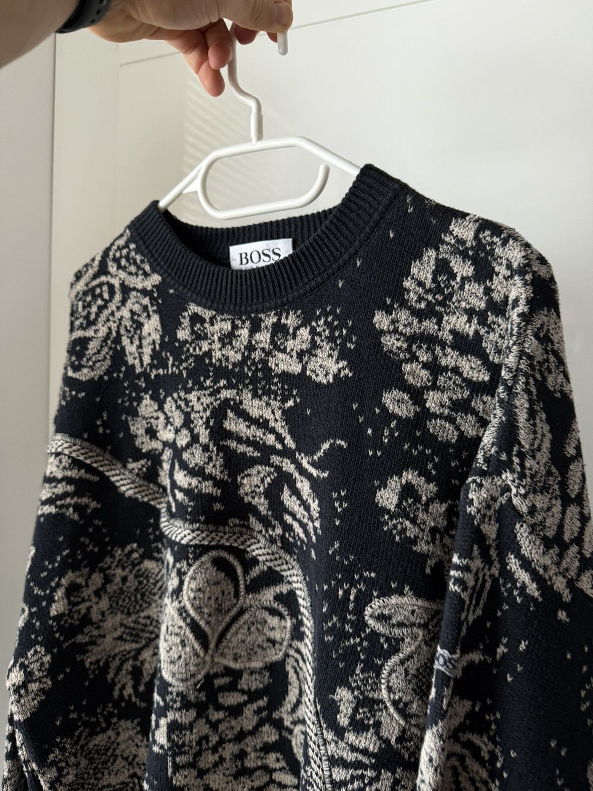 Hugo Boss Antique Archival Knitted Vintage Luxury Hugo Boss Sweater Size US L / EU 52-54 / 3 - 2 Thumbnail