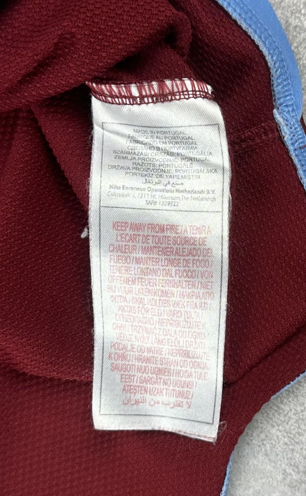 Nike Nike Aston Villa 2008/09 Home Soccer Football Jersey Size US S / EU 44-46 / 1 - 17 Thumbnail