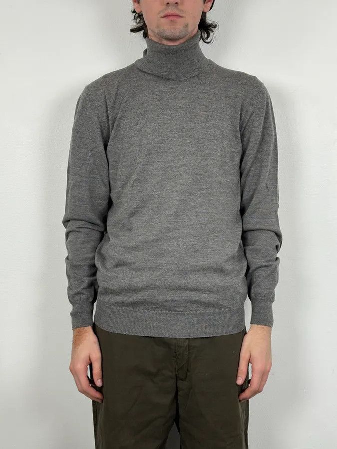 Miu Miu 2000s Miu Miu Grey Classy Wool Minimalist Turtleneck Sweater Size US S / EU 44-46 / 1 - 2 Thumbnail