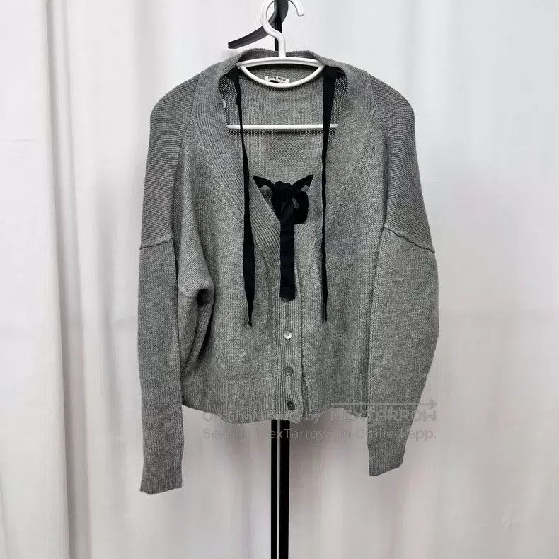 Miu Miu 38 Grey short cardigan