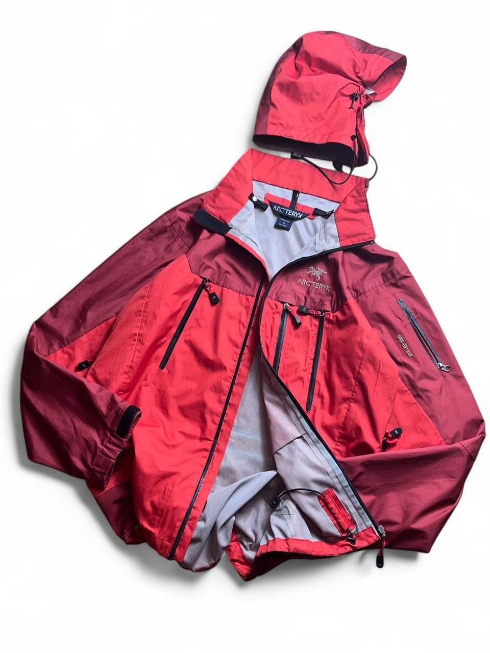 Arc'teryx 1990s rare Arcteryx Theta AR Gore tex xcr jacket vintage Size US L / EU 52-54 / 3 - 2 Thumbnail