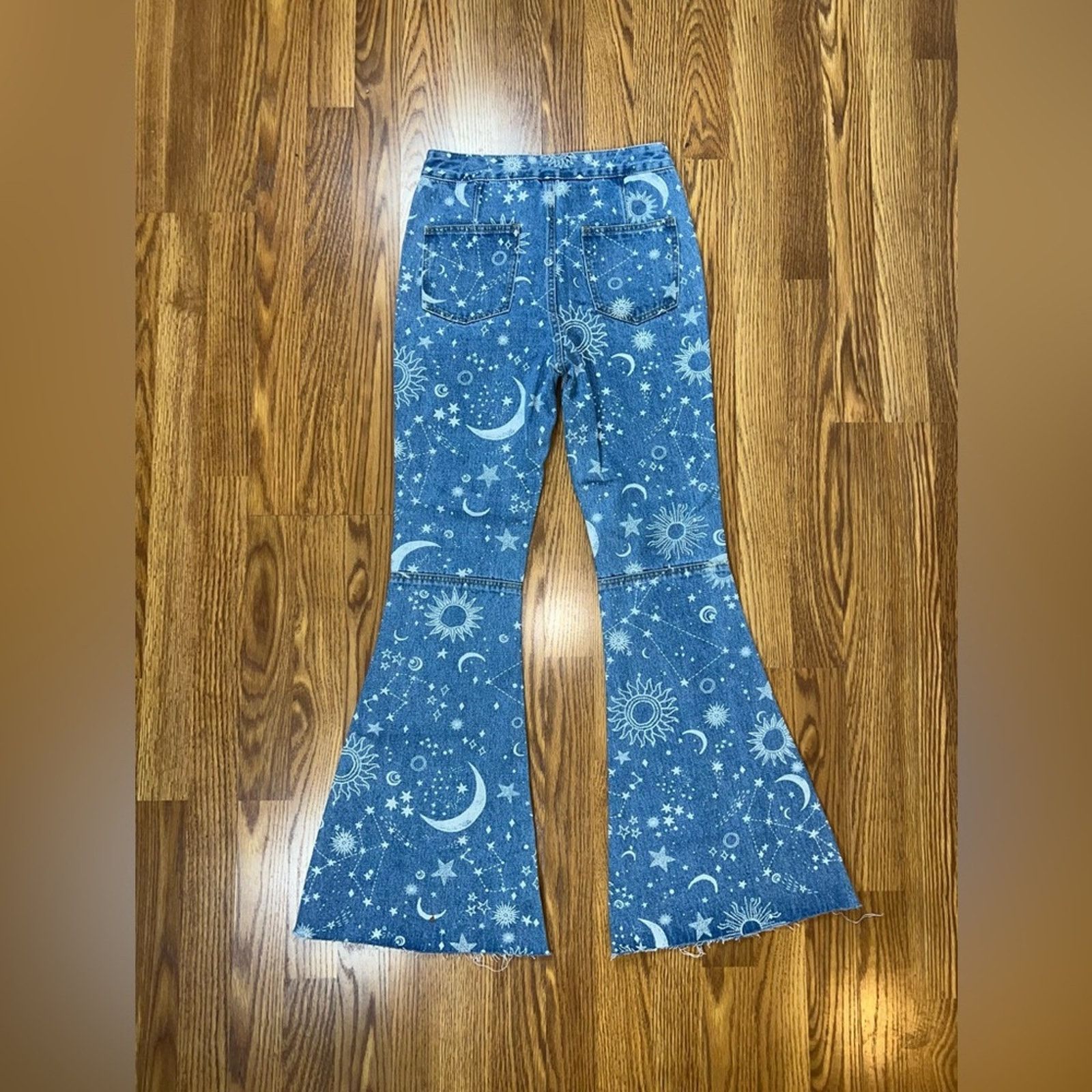 Other Super Cool Juny Celestial Whimsigoth Flare Jeans! Size 28" / US 6 / IT 42 - 8 Thumbnail
