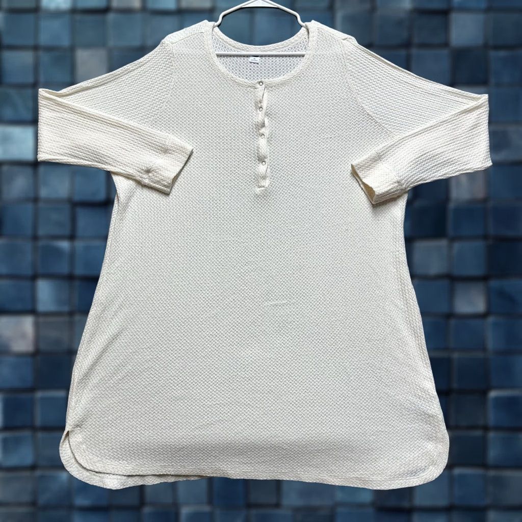 Old Navy Old Navy Nightgown Womens 2XL Creme De La Creme White Cozy Thermal-Knit Henley Nightgown Women's 2XL White Thermal Knit Henley Cozy Nightgown Size ONE SIZE - 1 Thumbnail