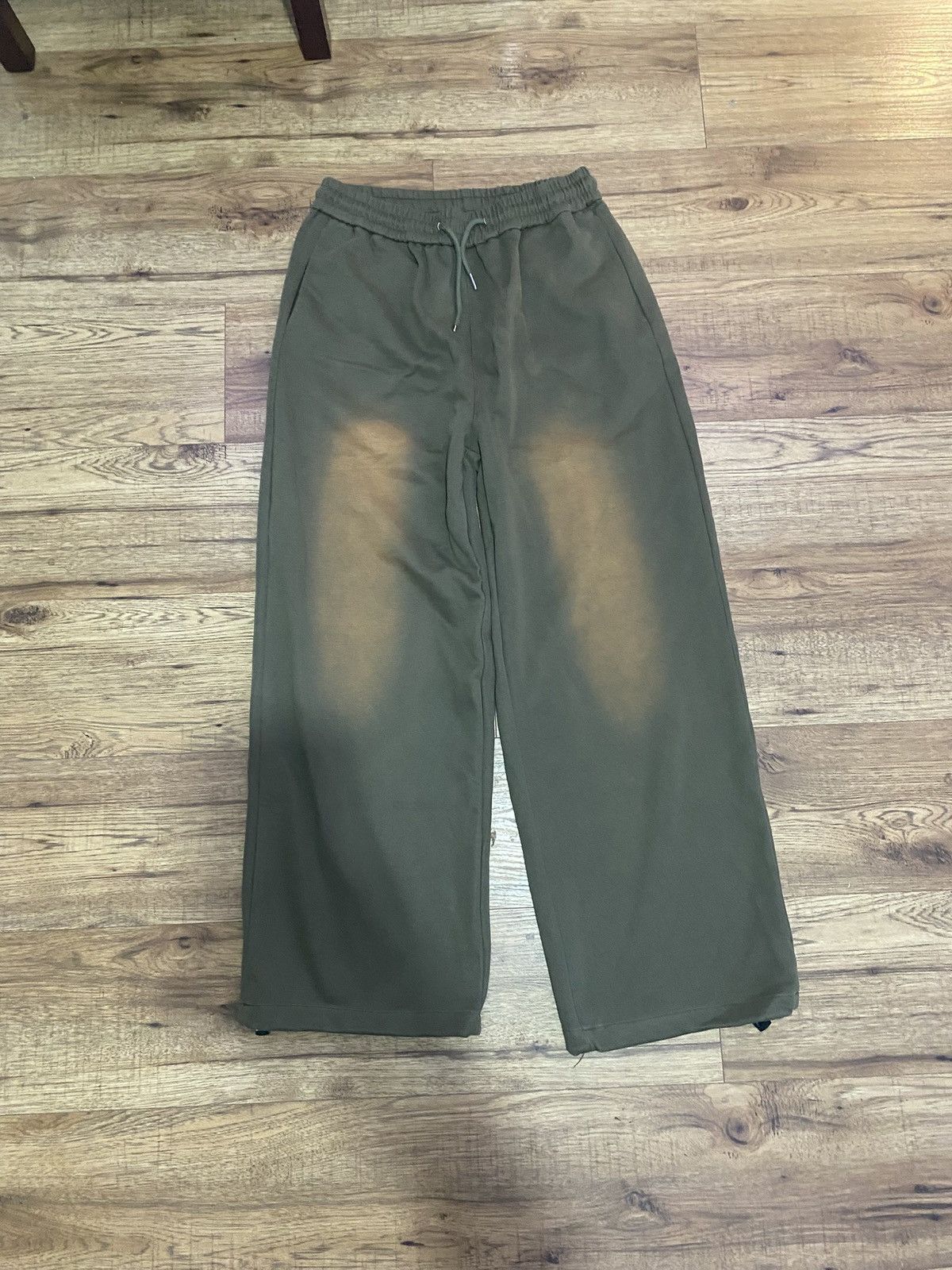 Other Washed green baggy sweatpants Size US 34 / EU 50 - 1 Thumbnail