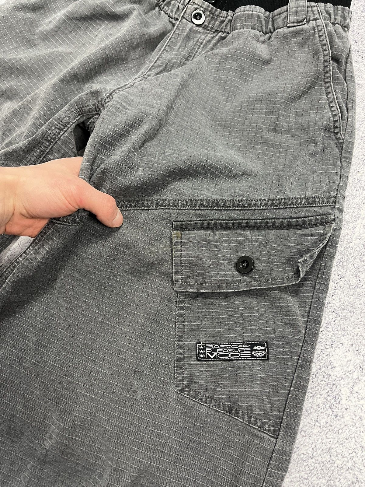 Japanese Brand Basic Pleasure Mode Japanese Cargo Baggy Pants Avant Garde Size 30" / US 8 / IT 44 - 11 Thumbnail