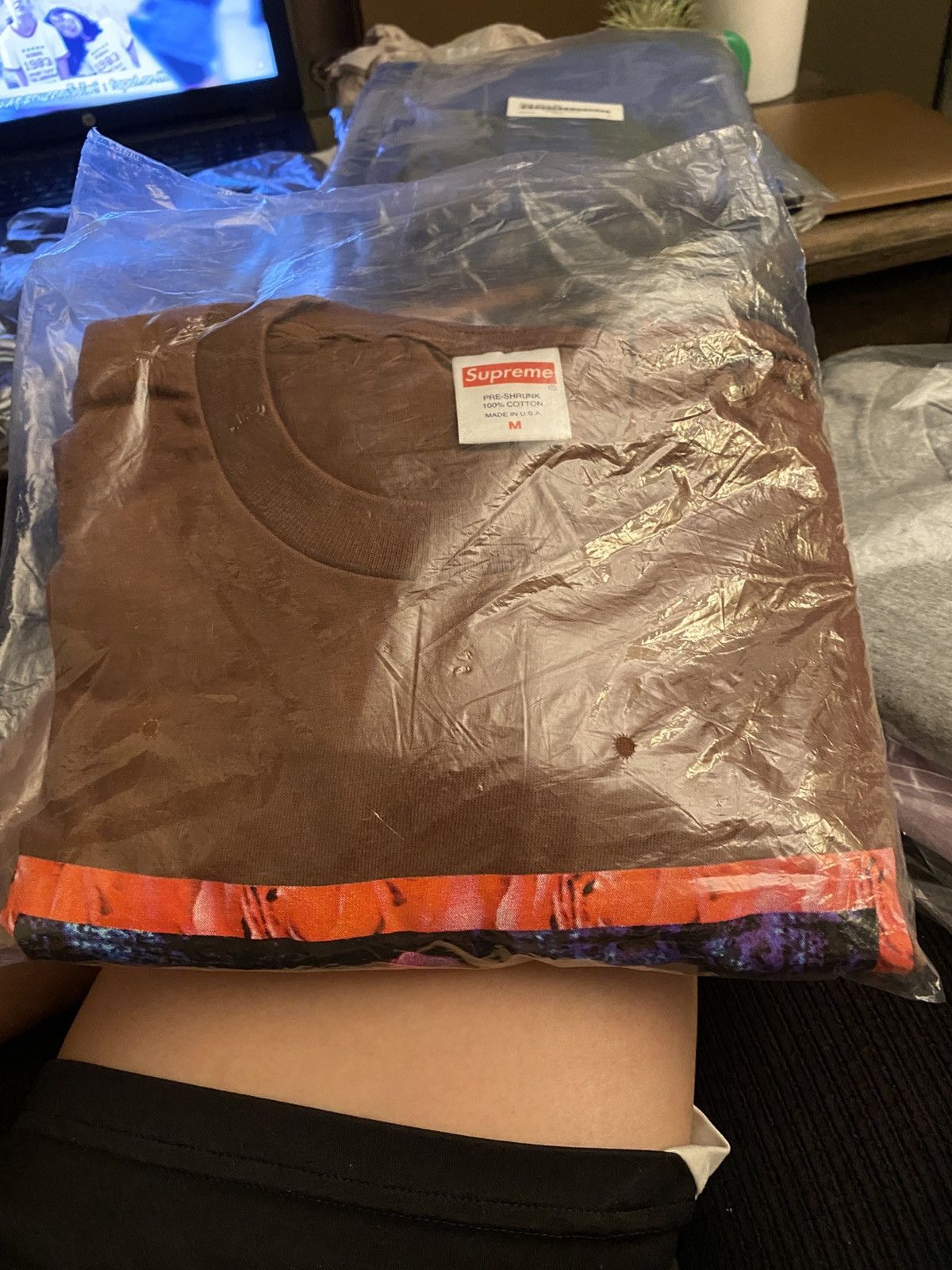 Supreme Supreme Bloom Long sleeve Tee Brown Size M Size US M / EU 48-50 / 2 - 2 Thumbnail
