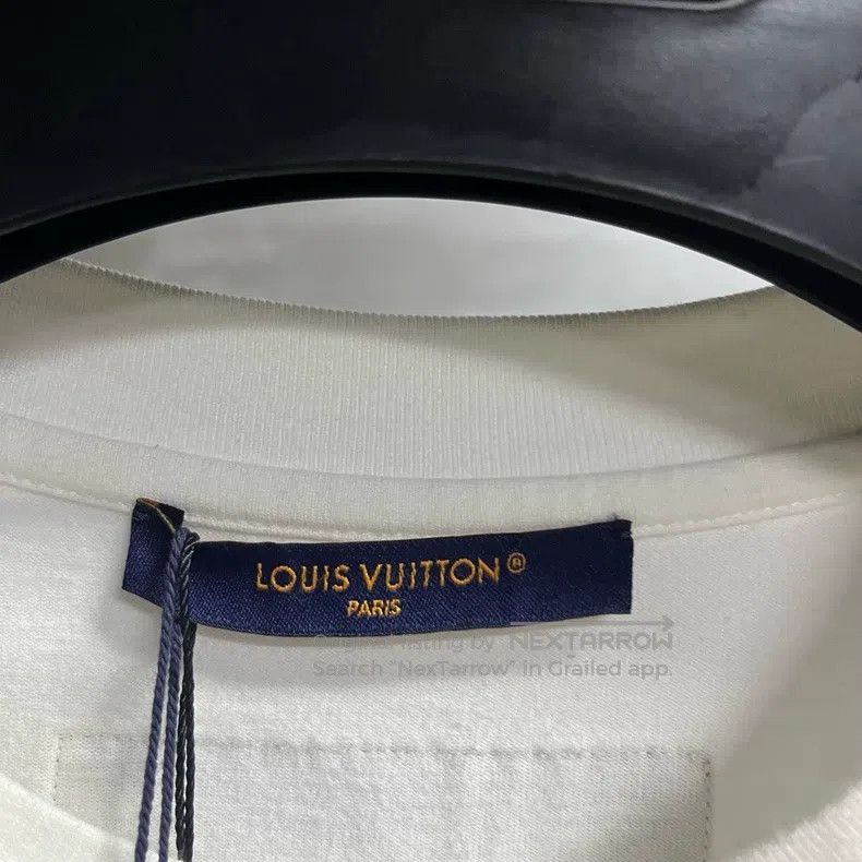 Louis Vuitton Louis Vuitton Ivory Logo Embossed Crew Neck Short Sleeve T Size US L / EU 52-54 / 3 - 2 Thumbnail