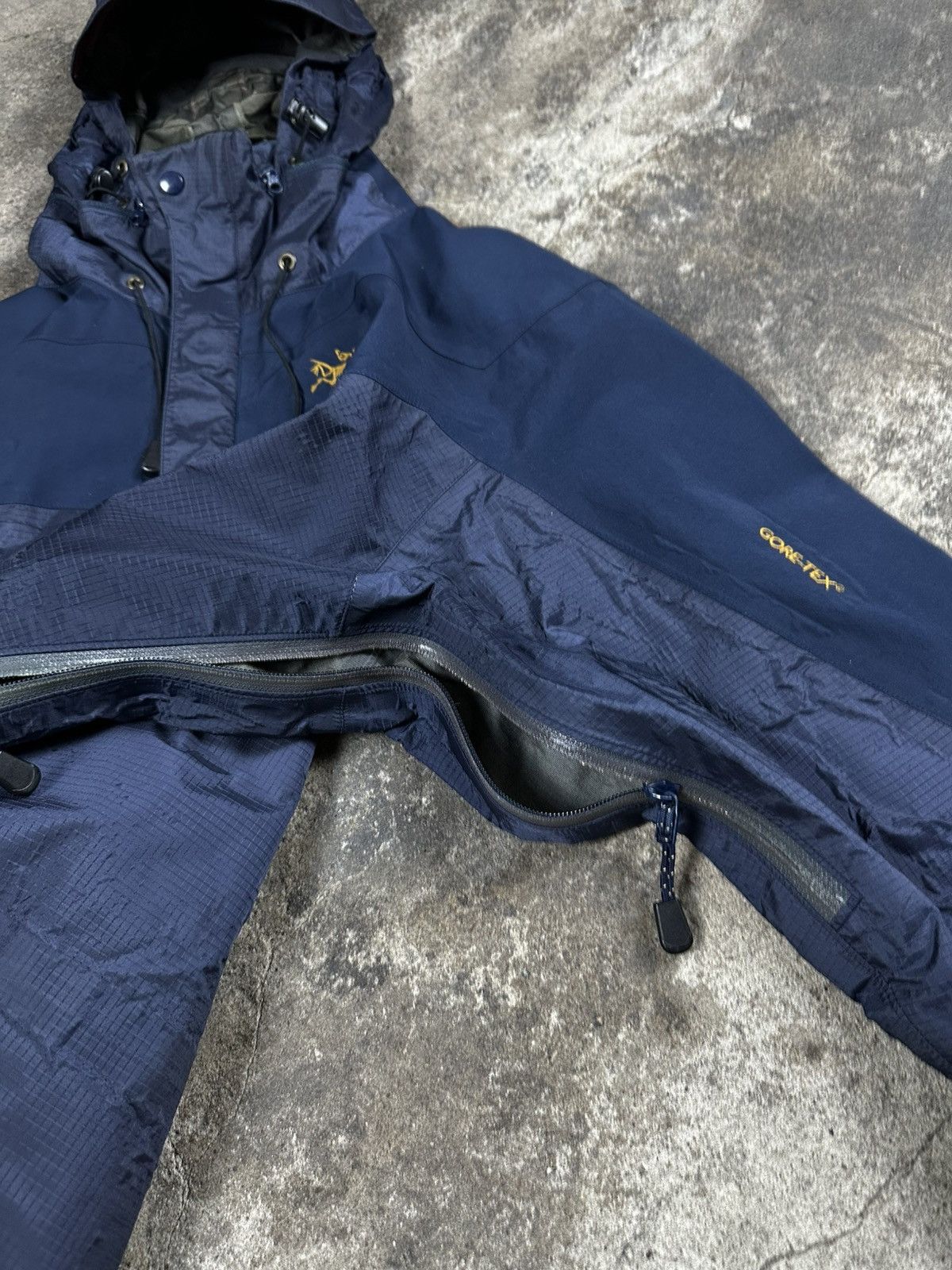 Arc'teryx 90s First Gen Arc'teryx Theta AR Shadow Gore-tex Shell Rare Size US M / EU 48-50 / 2 - 6 Thumbnail