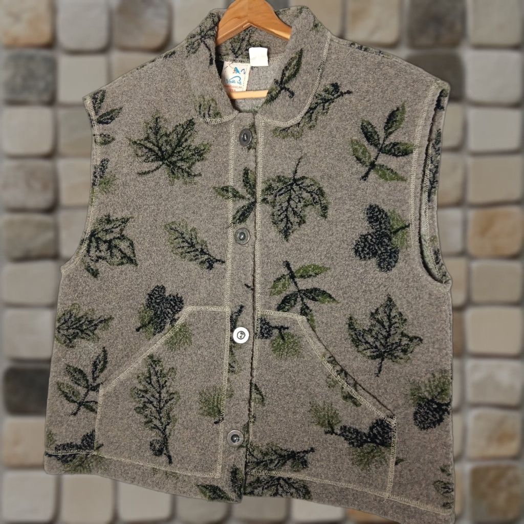 Vintage VINTAGE Invisible Ink Fleece Vest Women Large Gray Leaves Nature Gorpcore USA Size L / US 10 / IT 46 - 1 Thumbnail