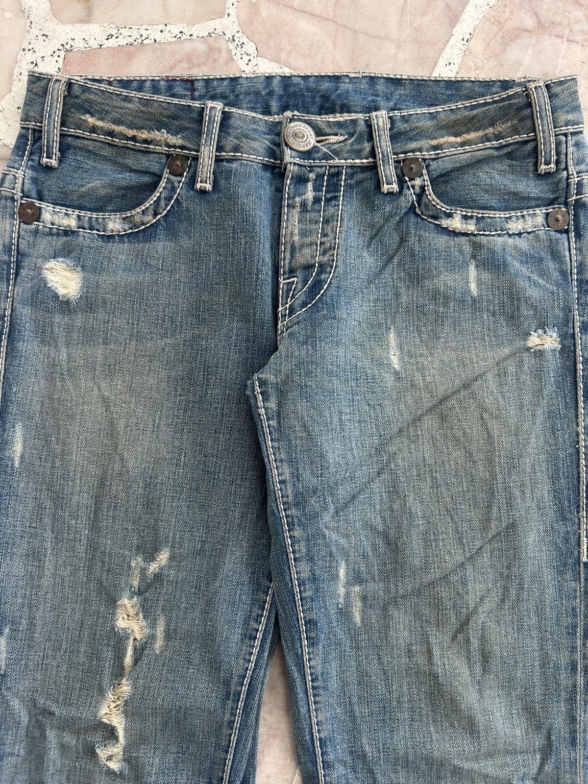 True Religion True Religion Distress Vintage Denim USA Size 28" / US 6 / IT 42 - 4 Thumbnail