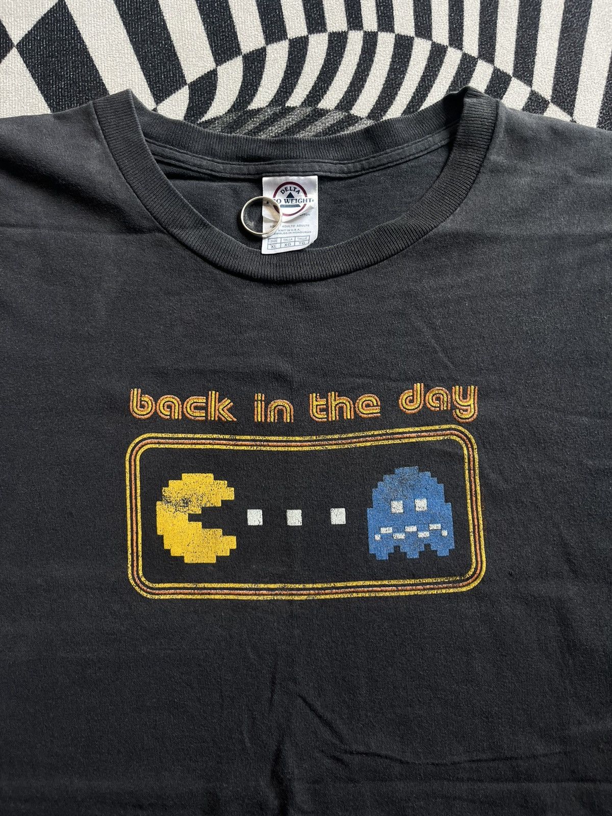 Nintendo Vintage PAC MAN back in the day nintendo 00’s Tshirt Size US XL / EU 56 / 4 - 5 Thumbnail